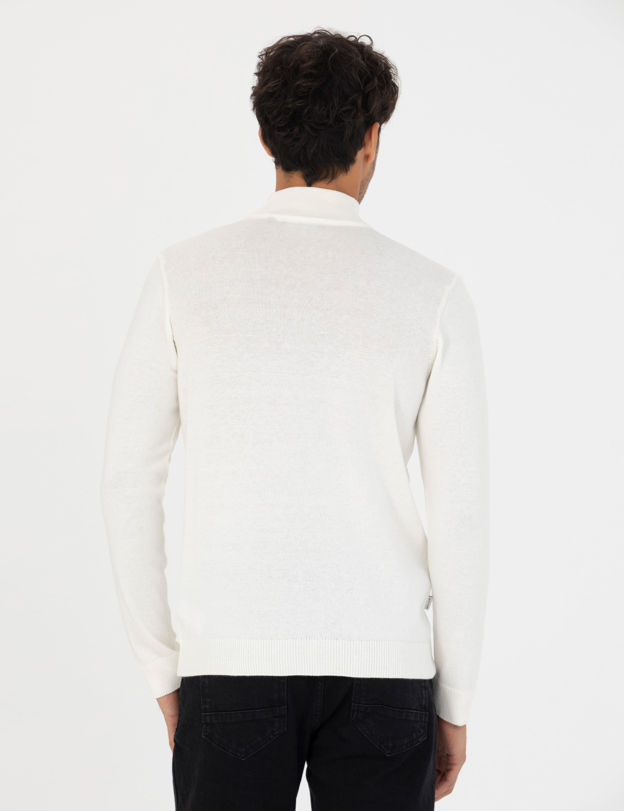 Ekru Slim Fit Yarım Balıkçı Yaka Basic Triko Kazak