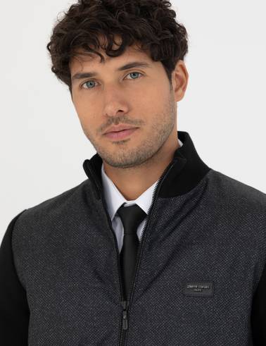 Siyah Slim Fit Fermuarlı Triko Hırka