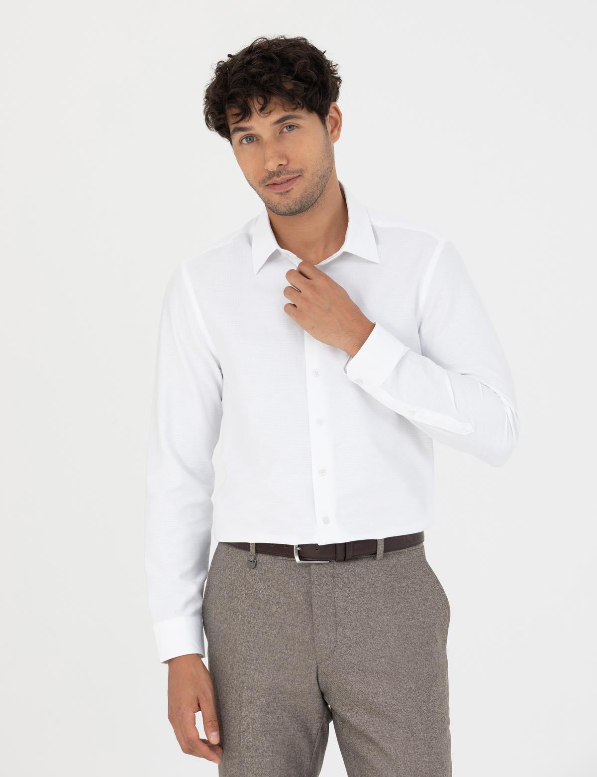 Beyaz Slim Fit Armürlü Uzun Kollu Gömlek