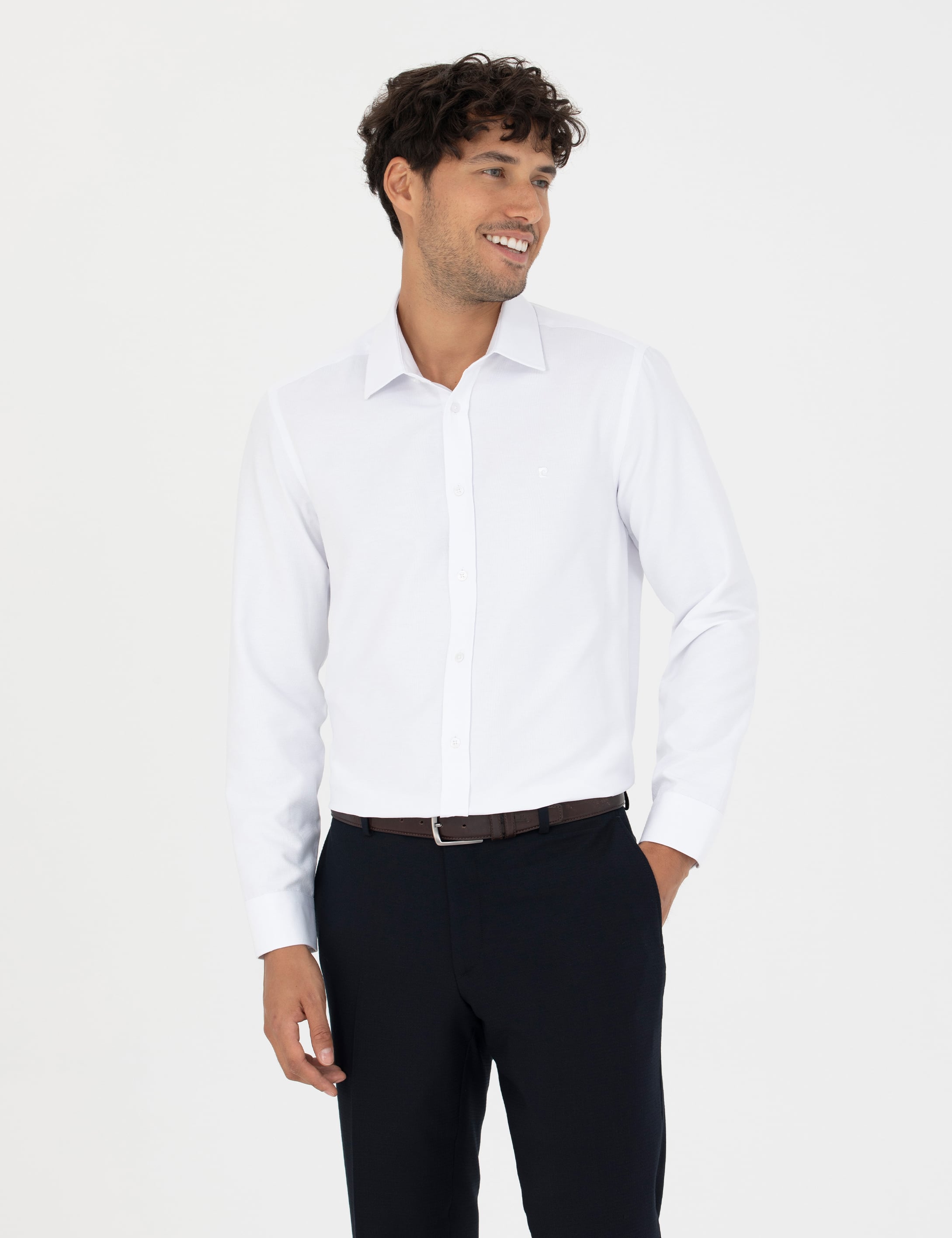 Beyaz Slim Fit Uzun Kollu Gömlek - Image 1