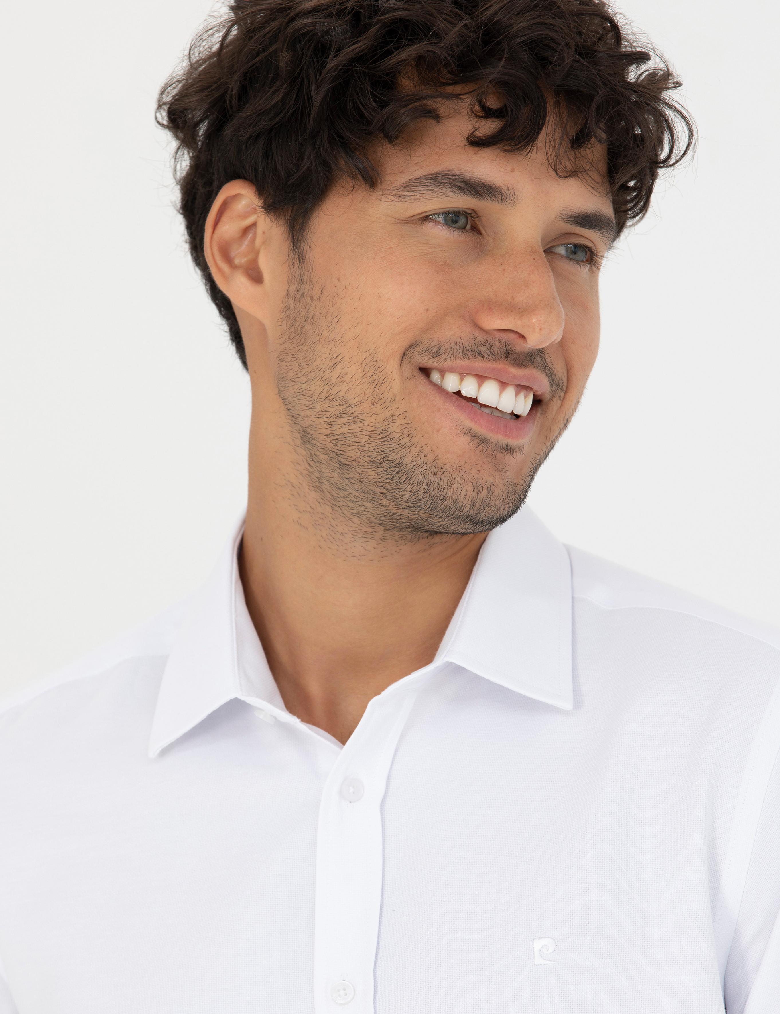 Beyaz Slim Fit Uzun Kollu Gömlek