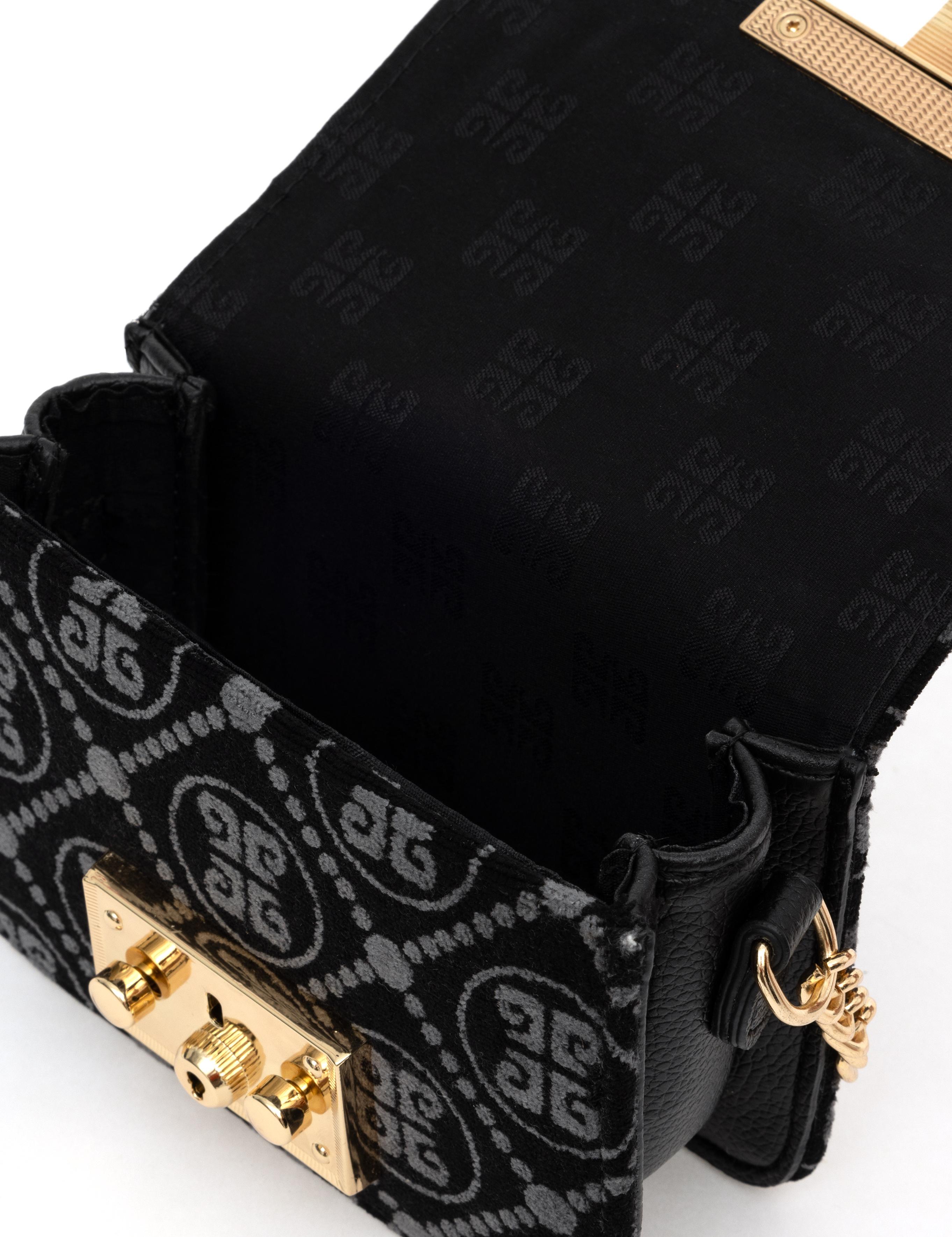 Siyah Çapraz Çanta