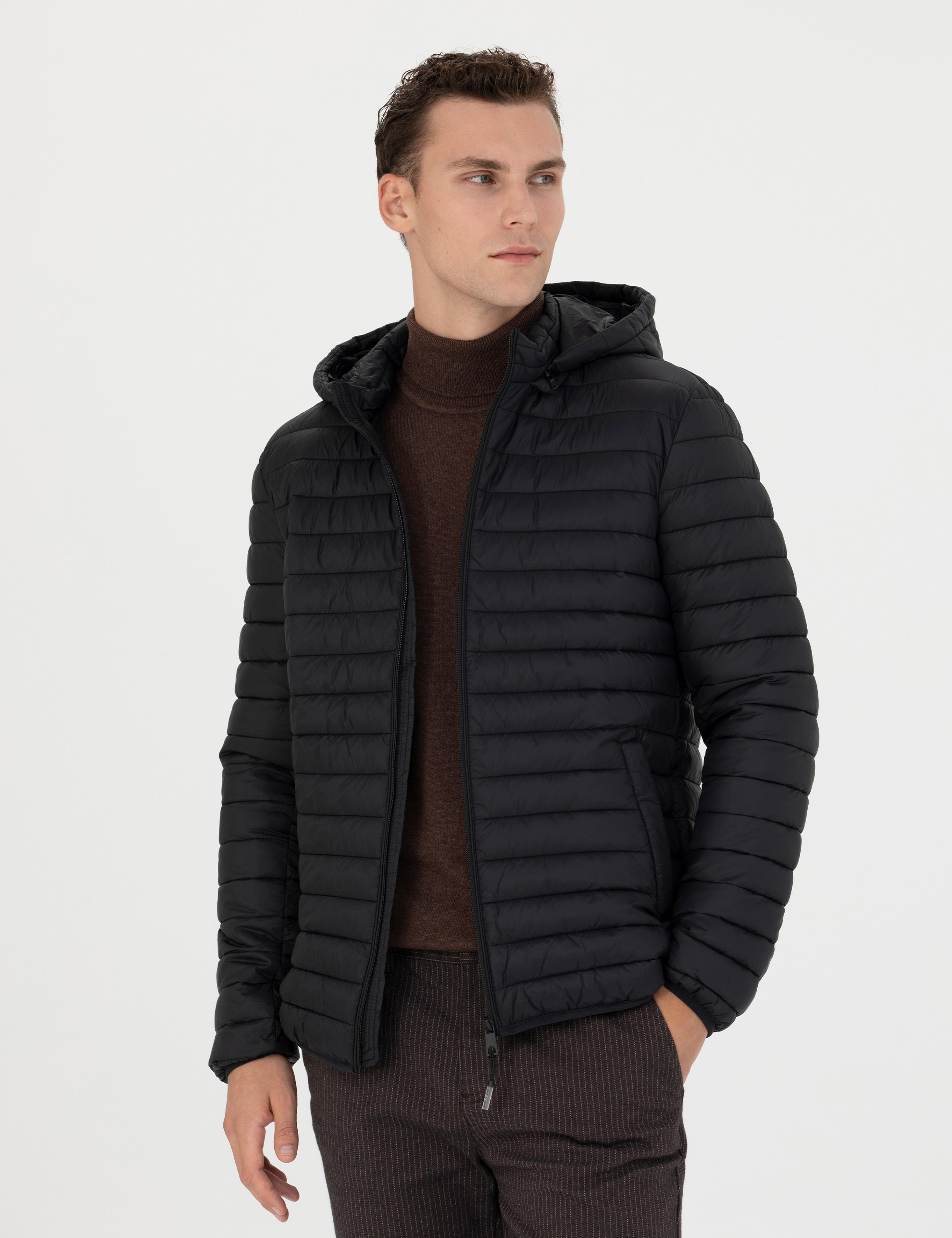 Siyah Kapişonlu Baharlık Mevsimlik Mont