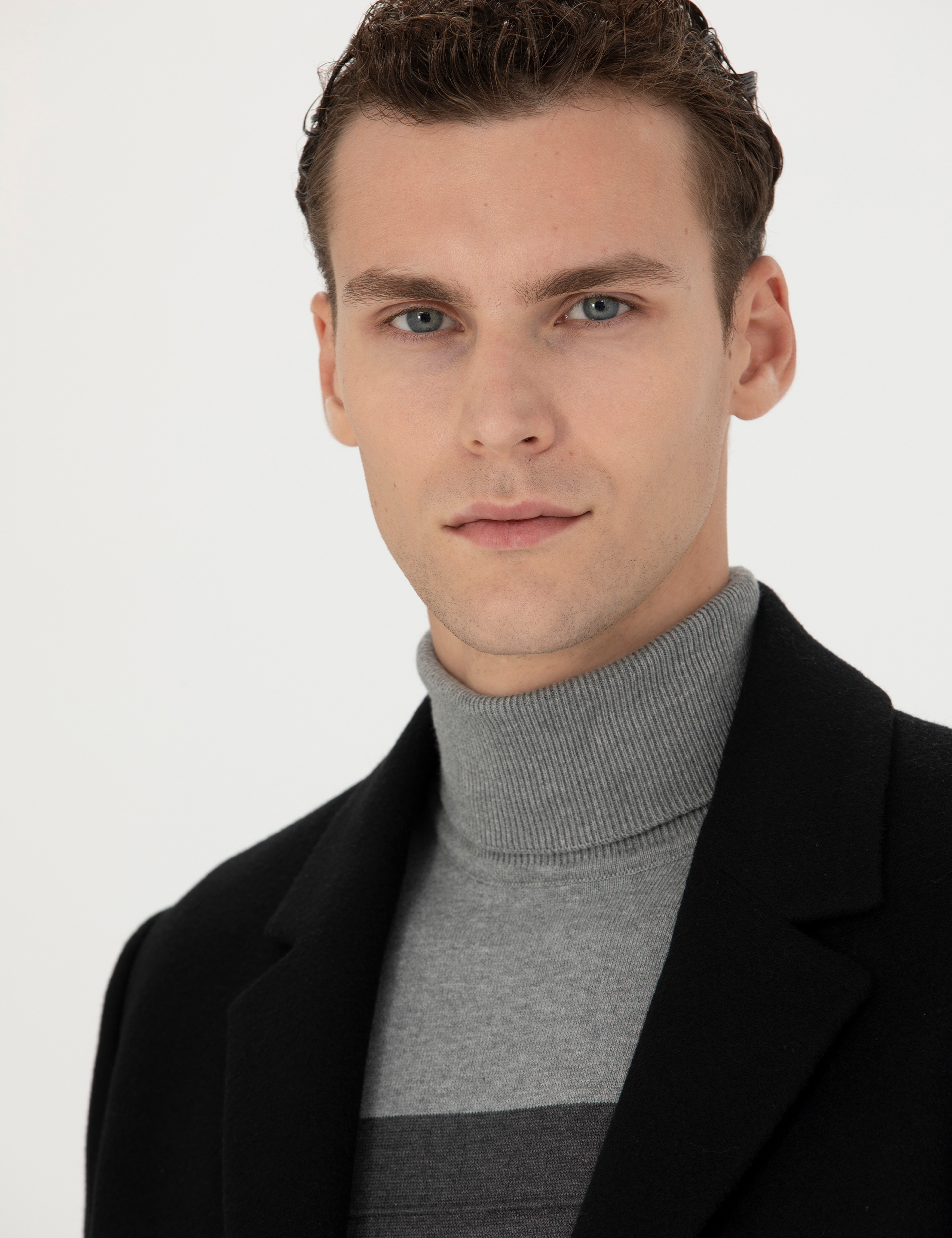 Siyah Ekstra Slim Fit Yün Karışımlı Kaşe Kaban - Image 2