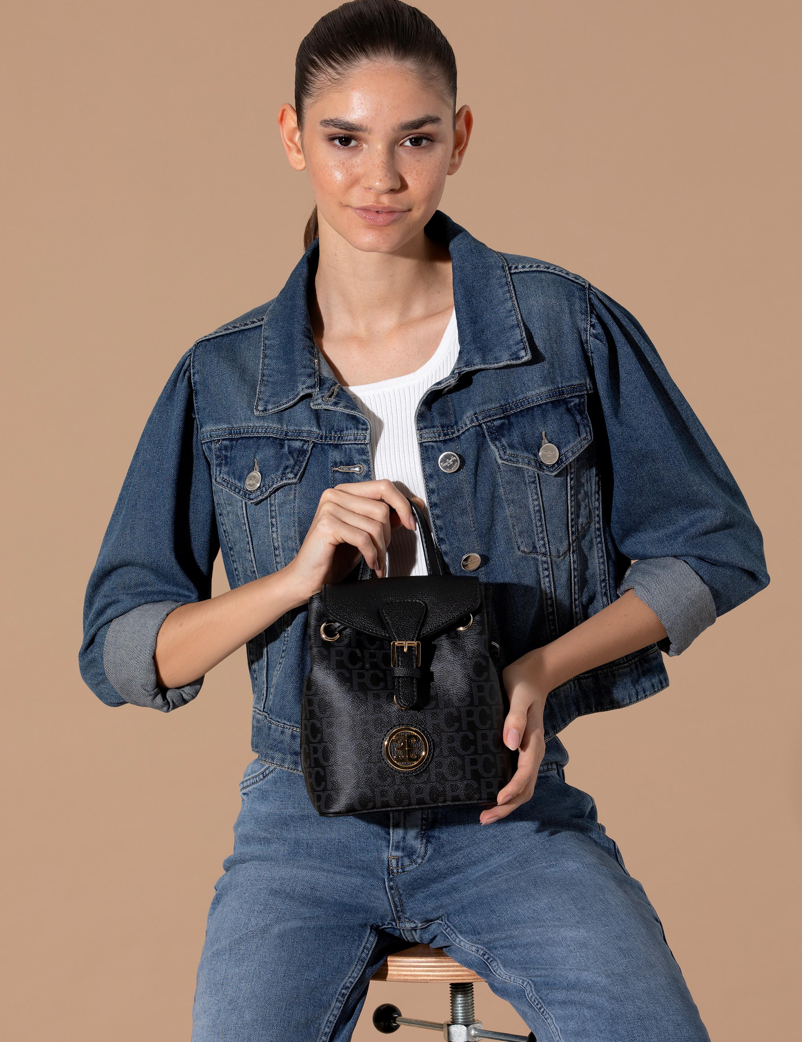 Siyah Sırt Çantası