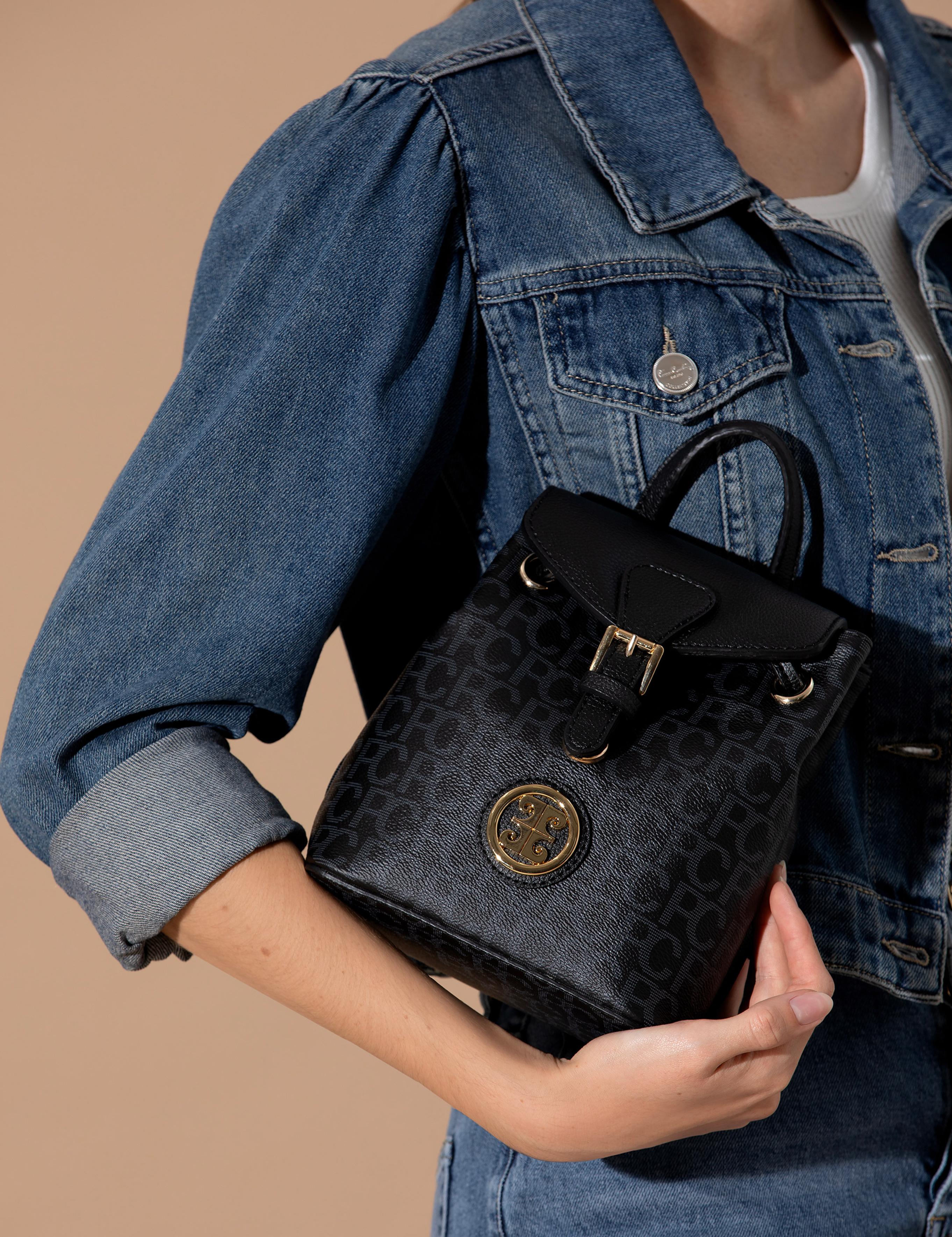 Siyah Sırt Çantası