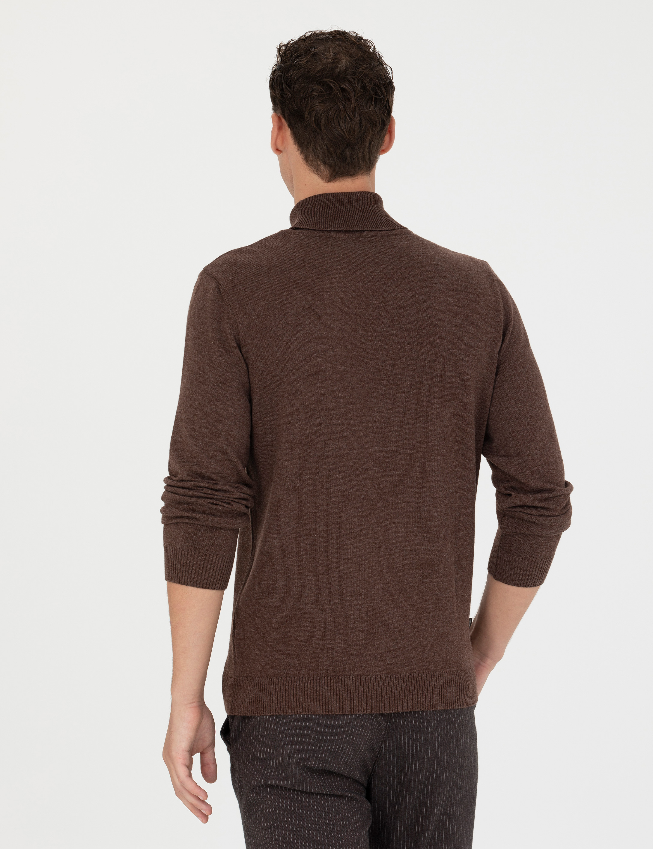 Kahverengi Slim Fit Balıkçı Yaka Basic Triko Kazak