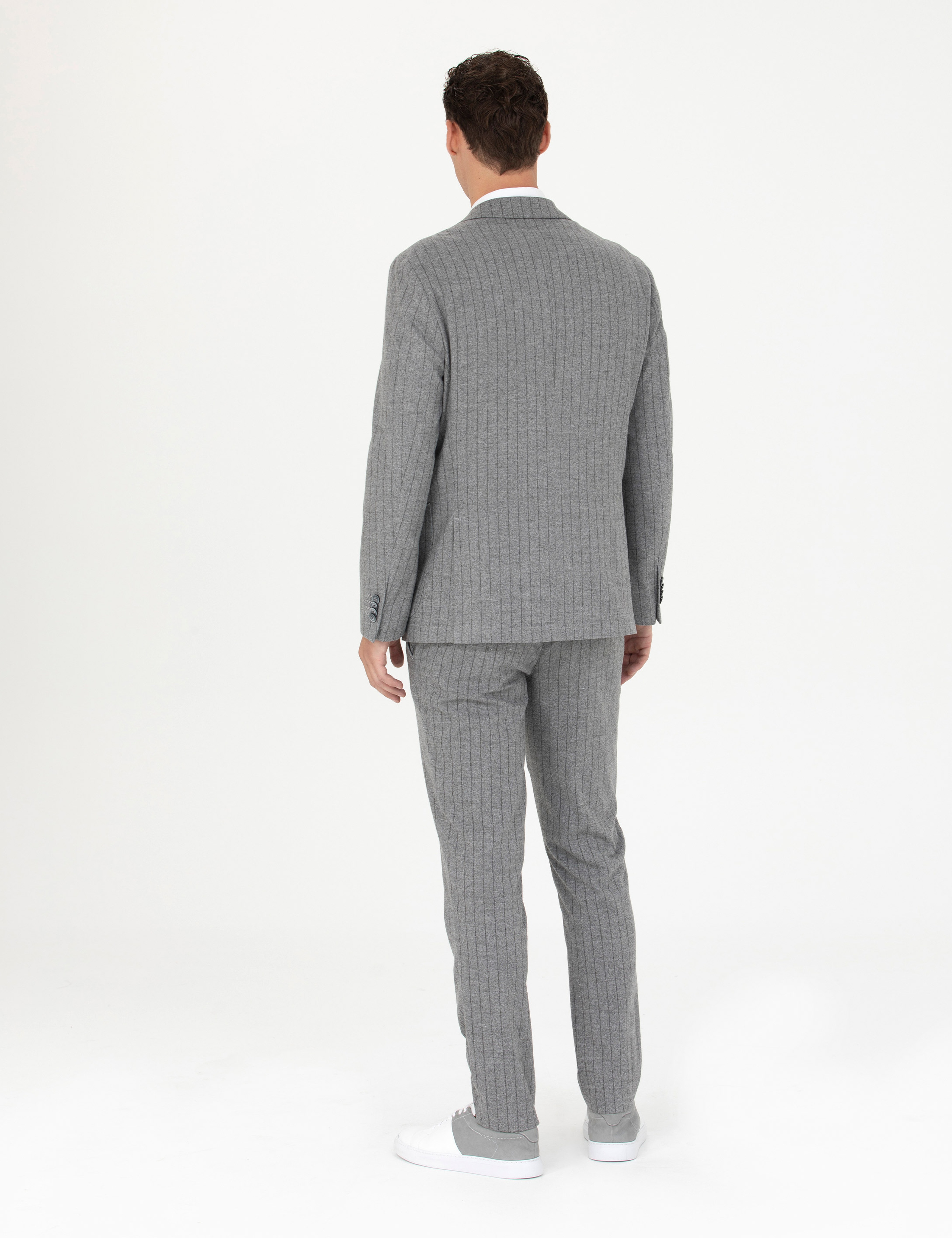 Gri Ekstra Slim Fit Çizgili Takım Elbise - Image 5