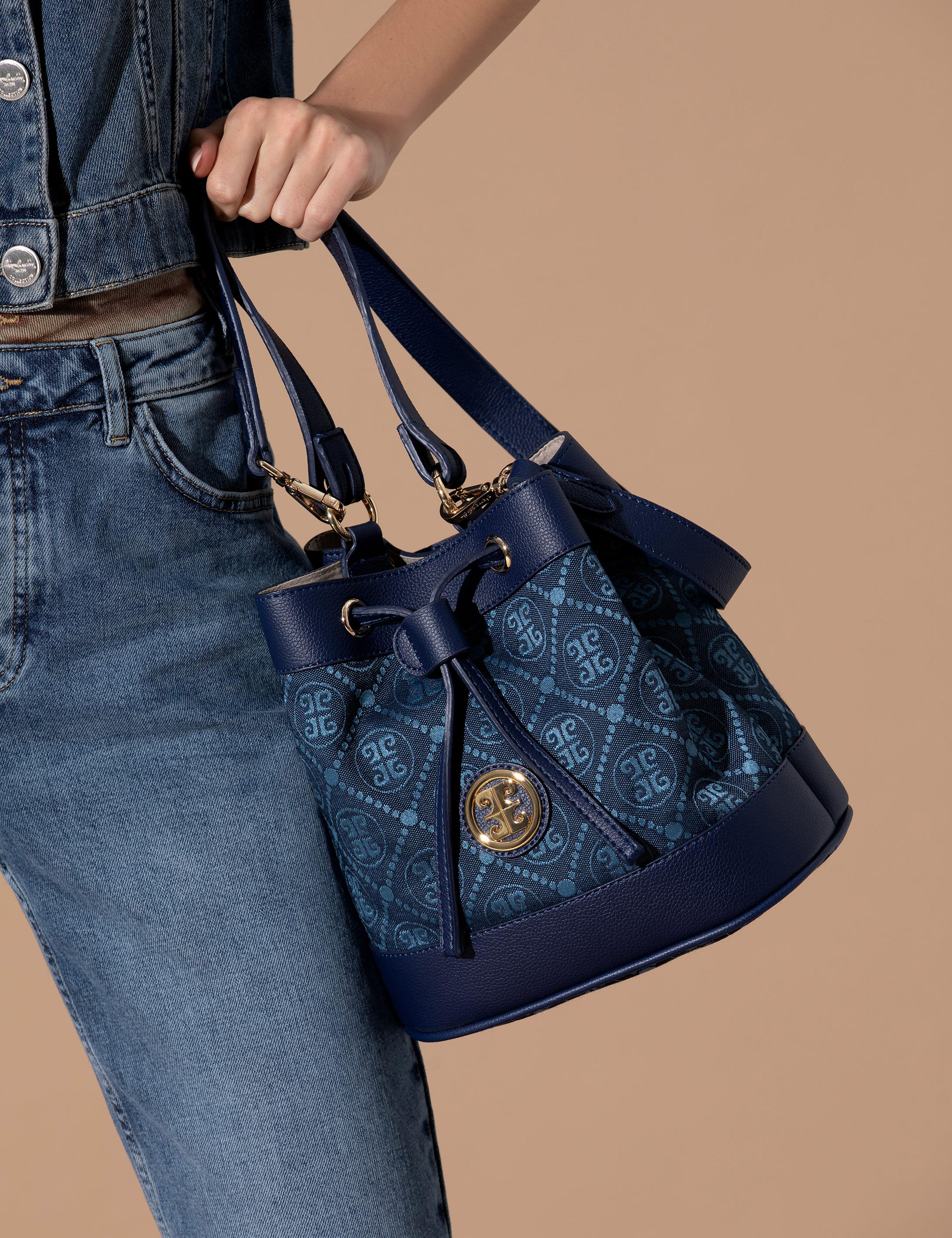 Lacivert Büzgülü  Çanta