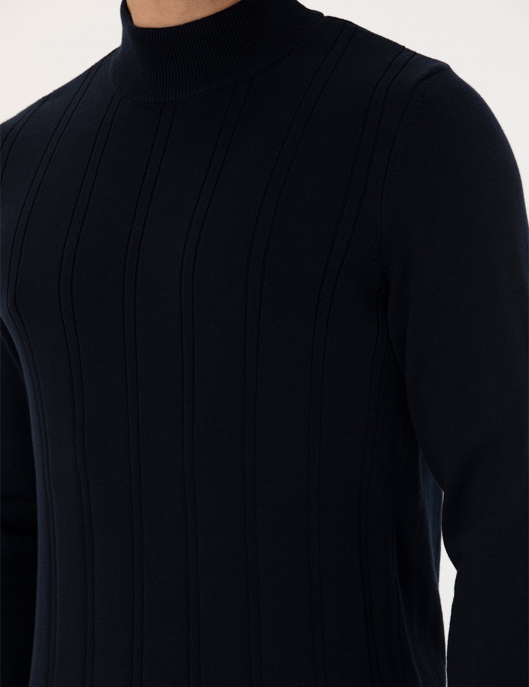 Lacivert Slim Fit Yarım Balıkçı Yaka Triko Kazak