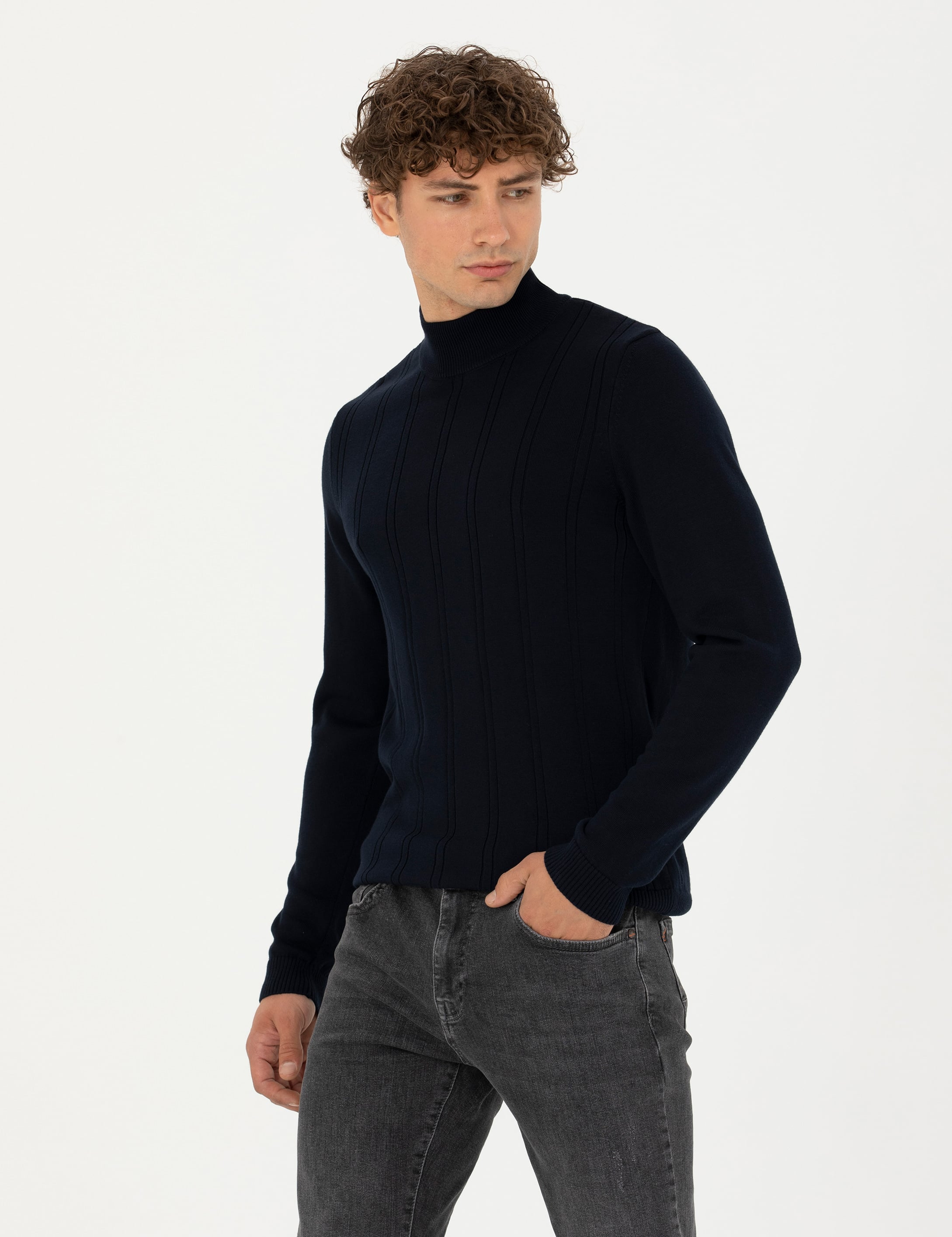 Lacivert Slim Fit Yarım Balıkçı Yaka Triko Kazak