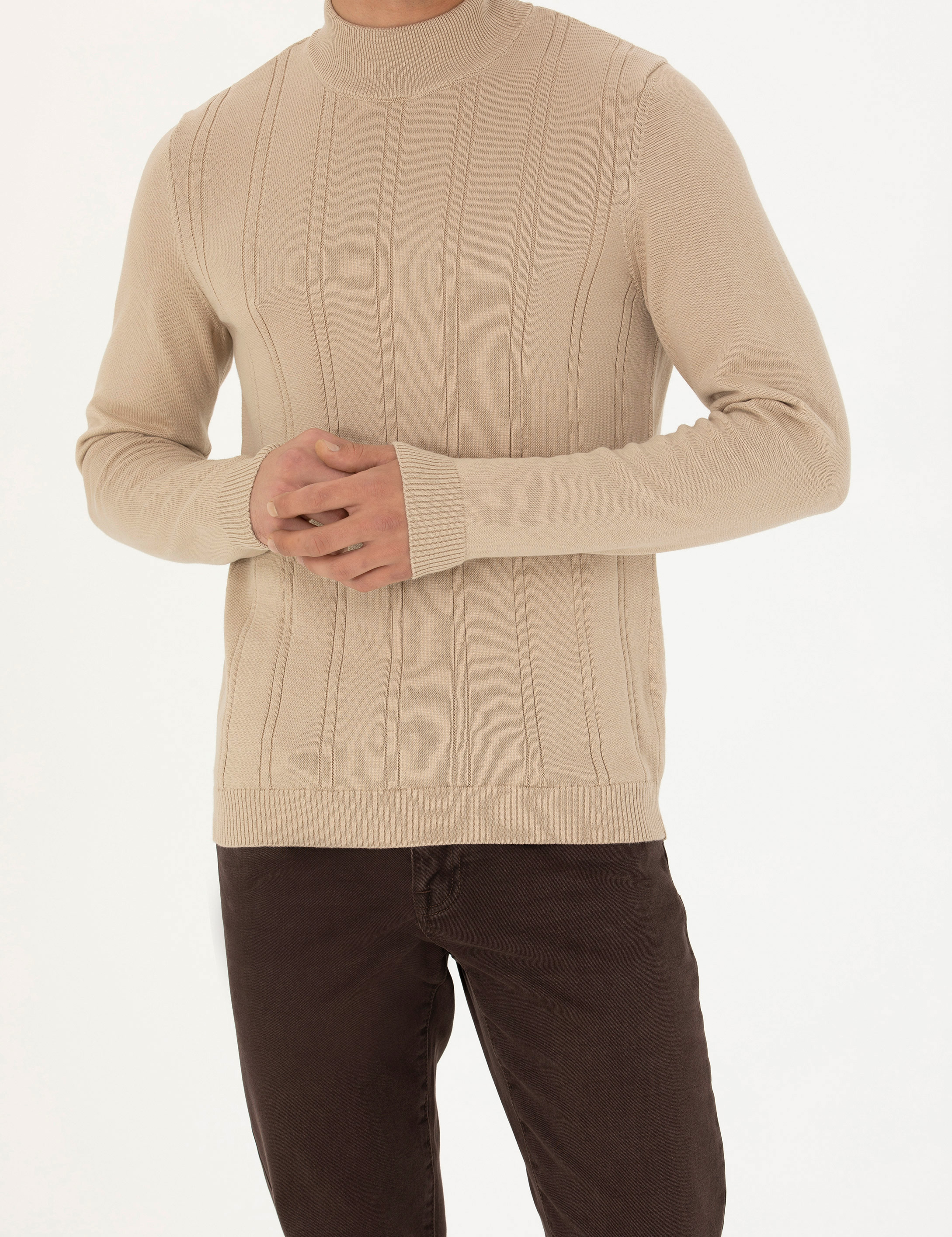 Bej Slim Fit Yarım Balıkçı Yaka Triko Kazak