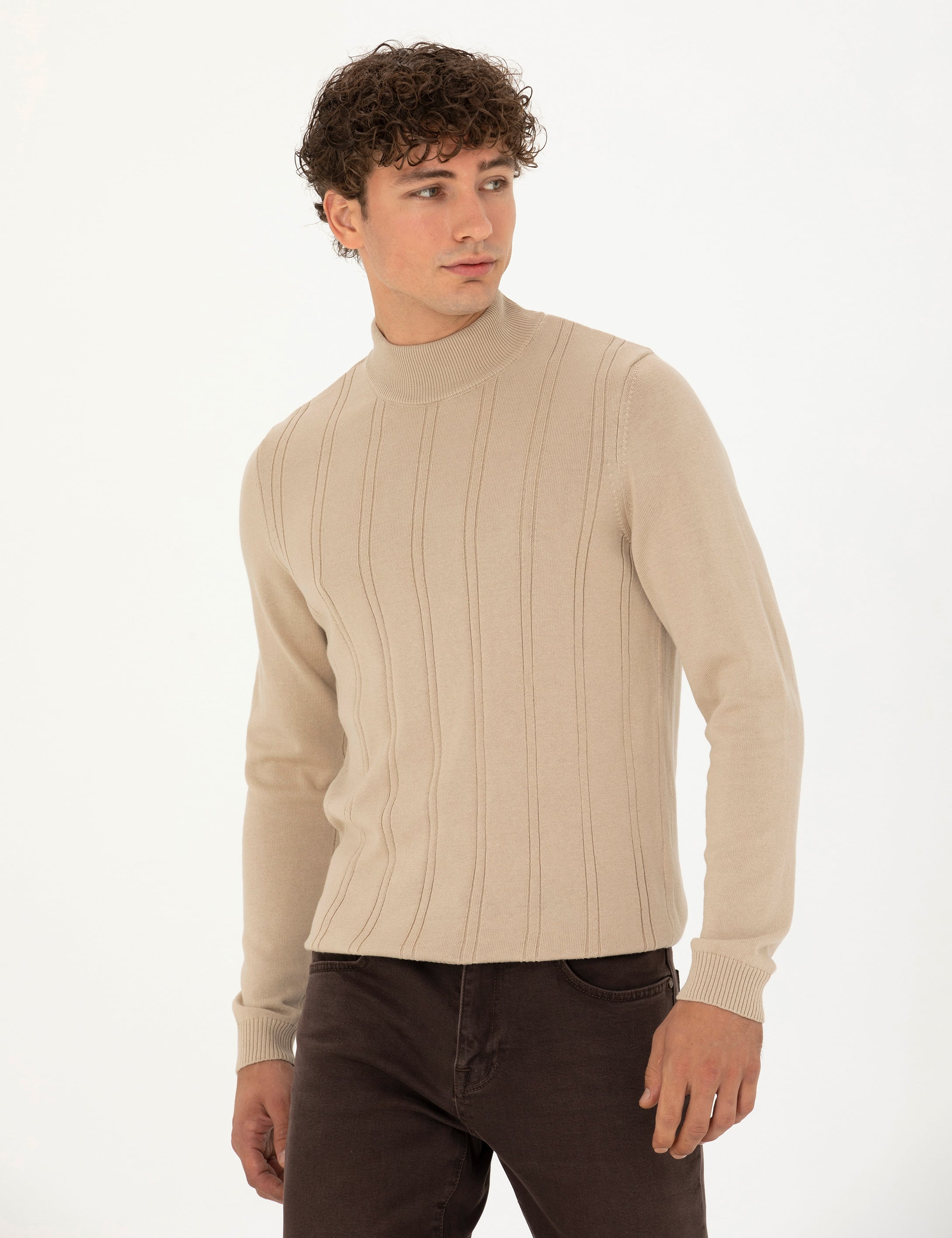 Bej Slim Fit Yarım Balıkçı Yaka Triko Kazak - Image 1