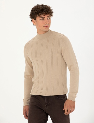 Bej Slim Fit Yarım Balıkçı Yaka Triko Kazak