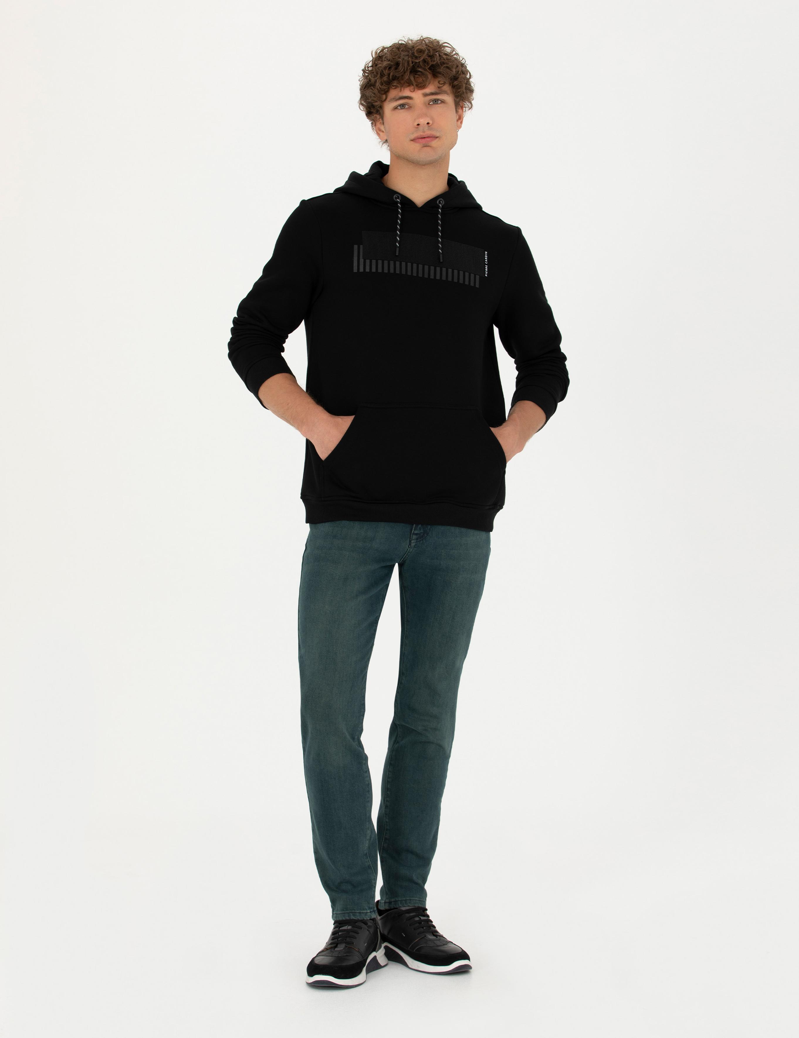 Siyah Regular Fit Kapüşonlu Sweatshirt