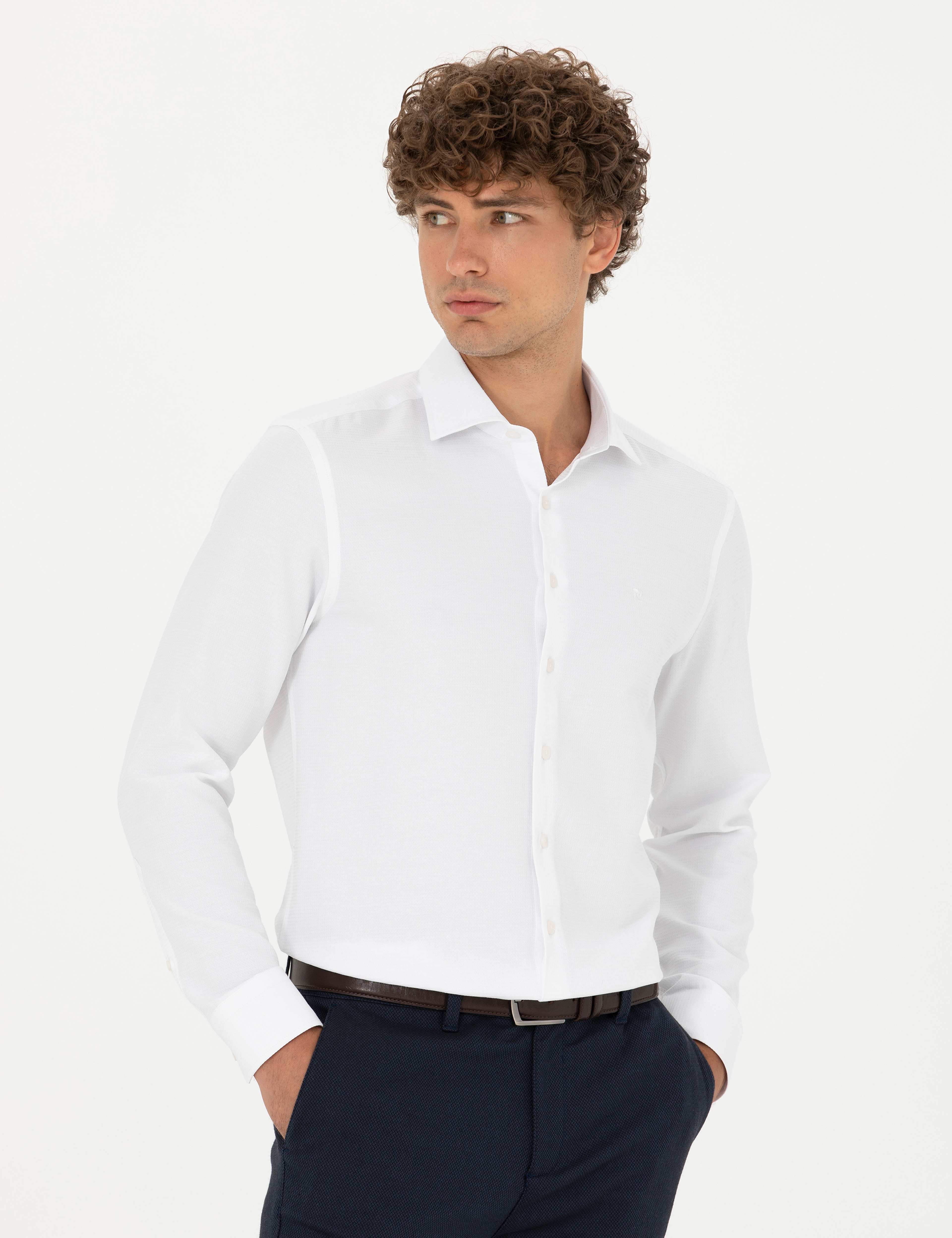 Beyaz Slim Fit Uzun Kollu Gömlek - Image 1