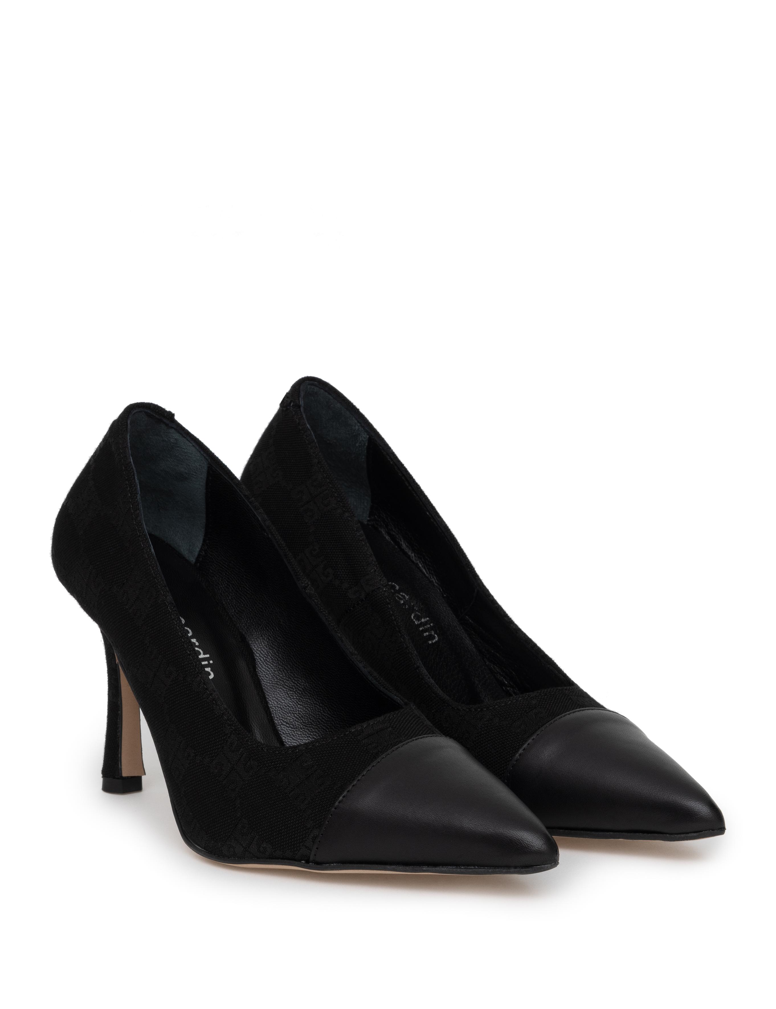 Siyah Topuklu Ayakkabı