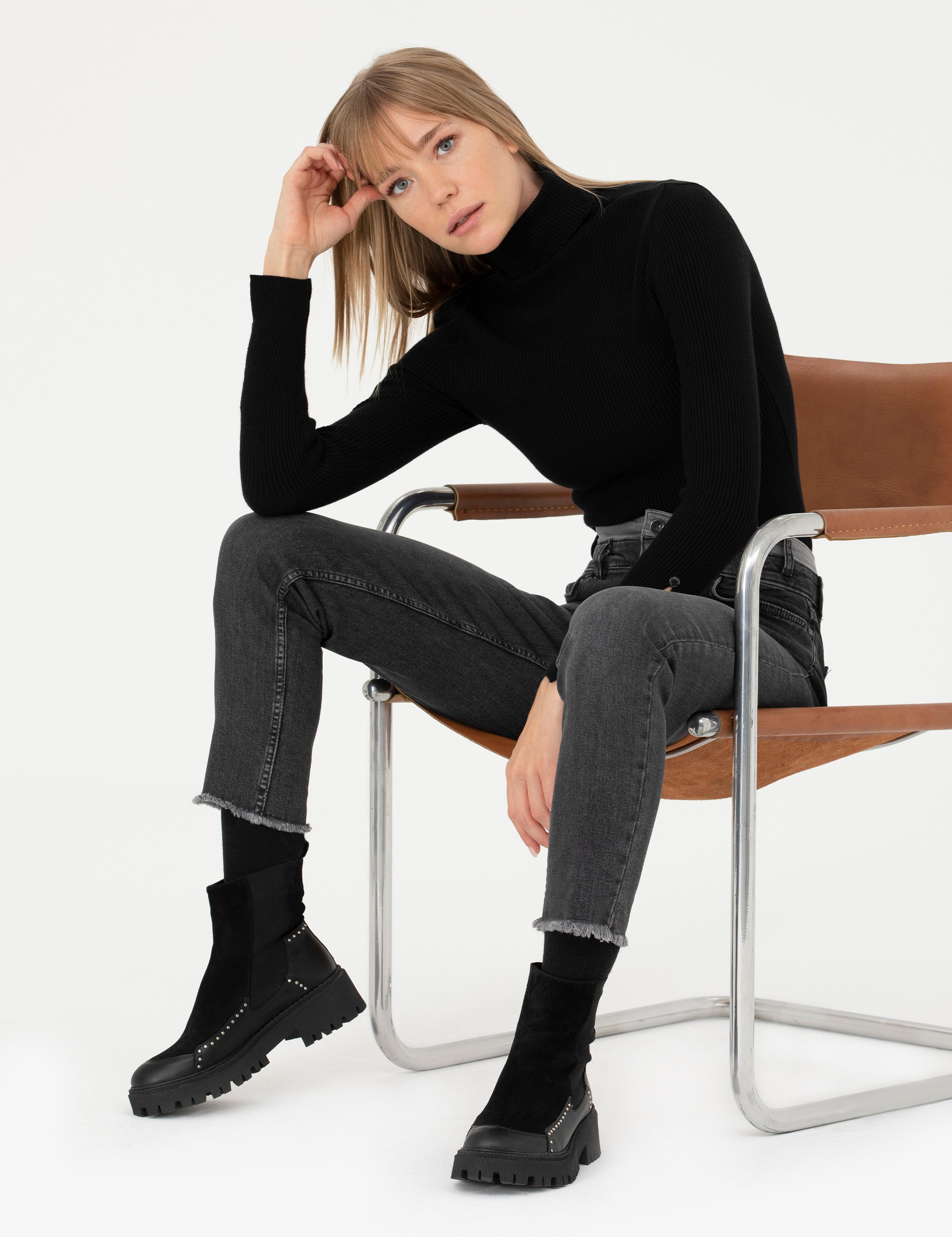 Siyah Ex. Slim Fit Balıkçı Yaka Basic Kazak