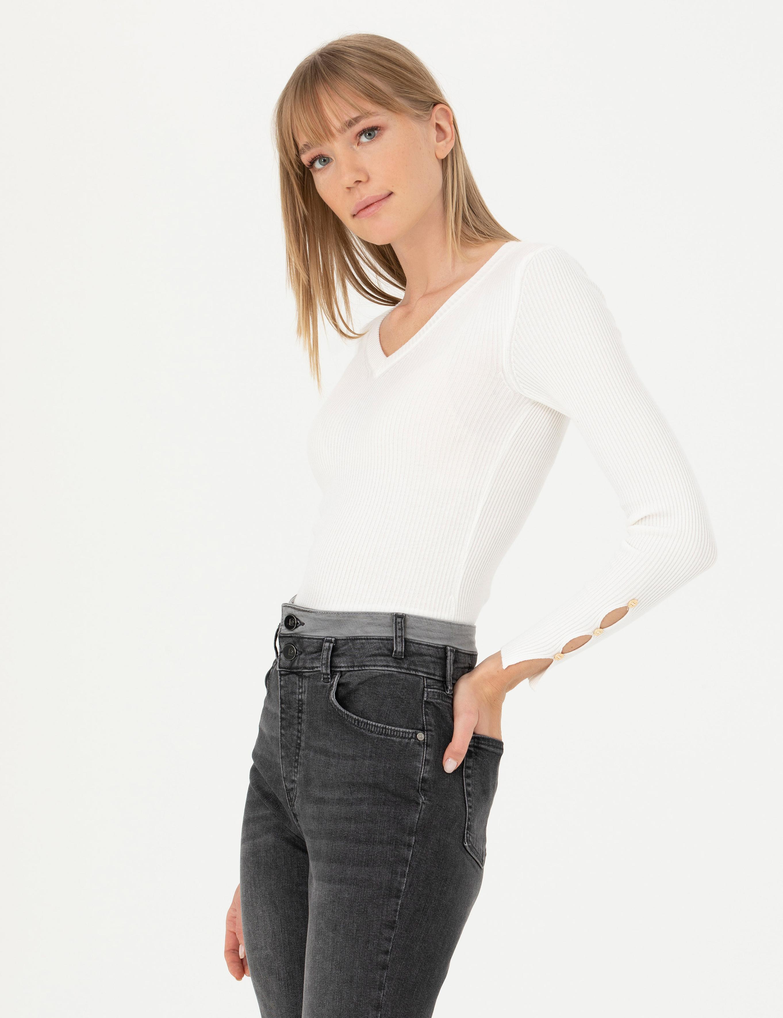 Ekru Ex Slim Fit V Yaka Kazak