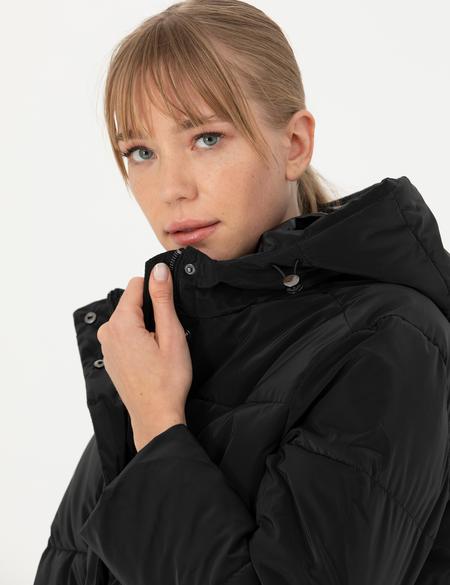 Siyah Kapüşonlu Bomber Mont - 50272224009