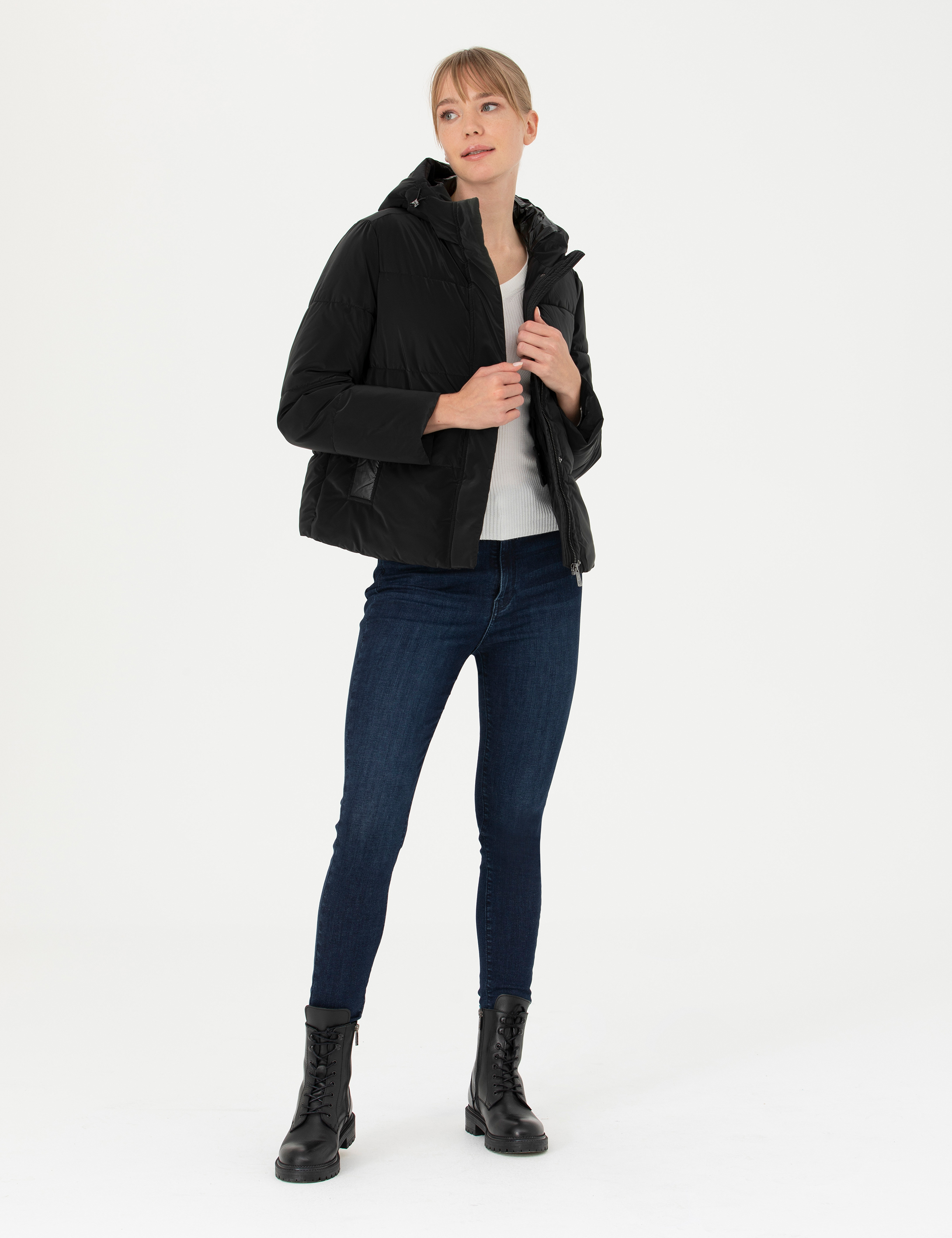 Siyah Kapüşonlu Bomber Mont - Image 4