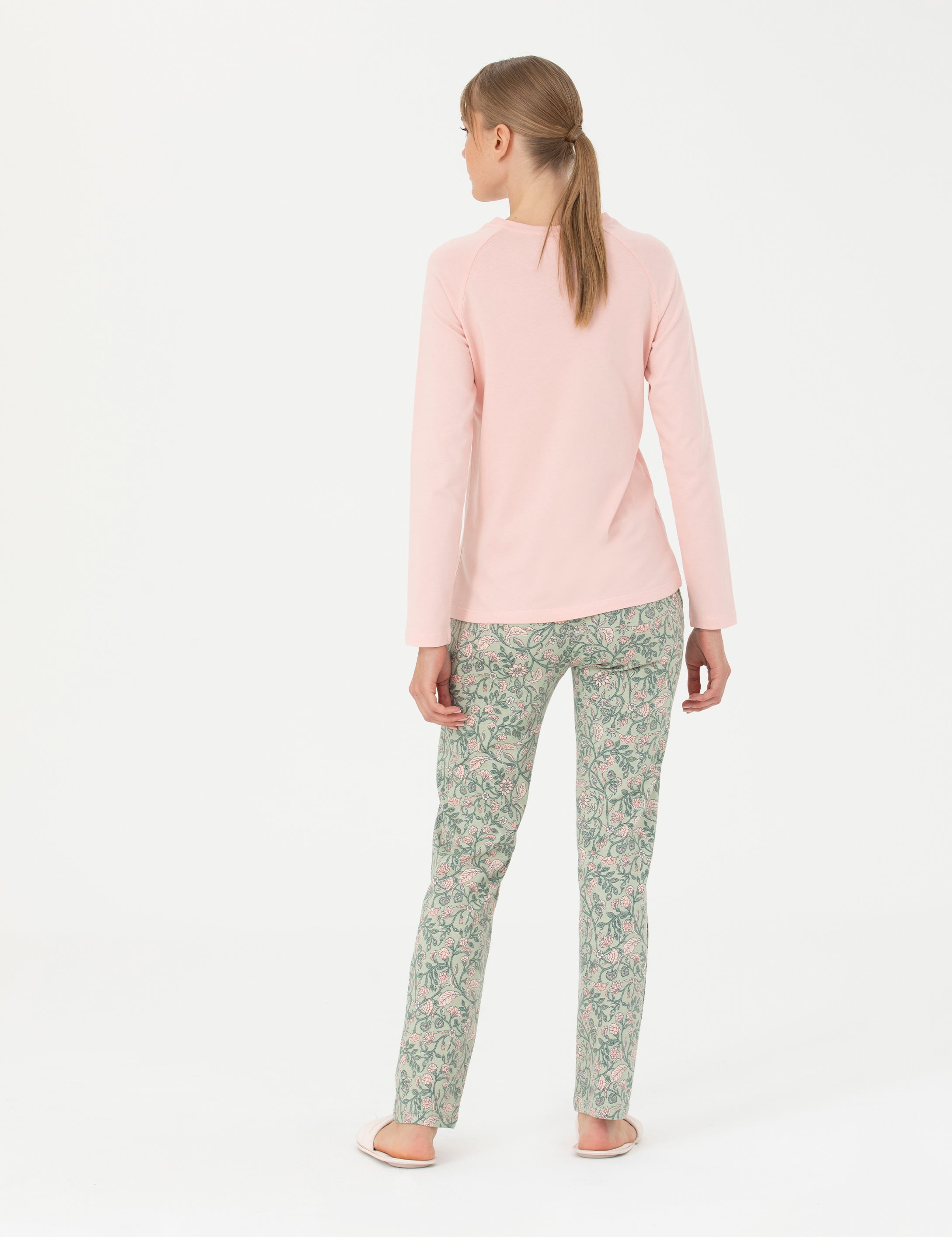 Pudra Pijama Takımı