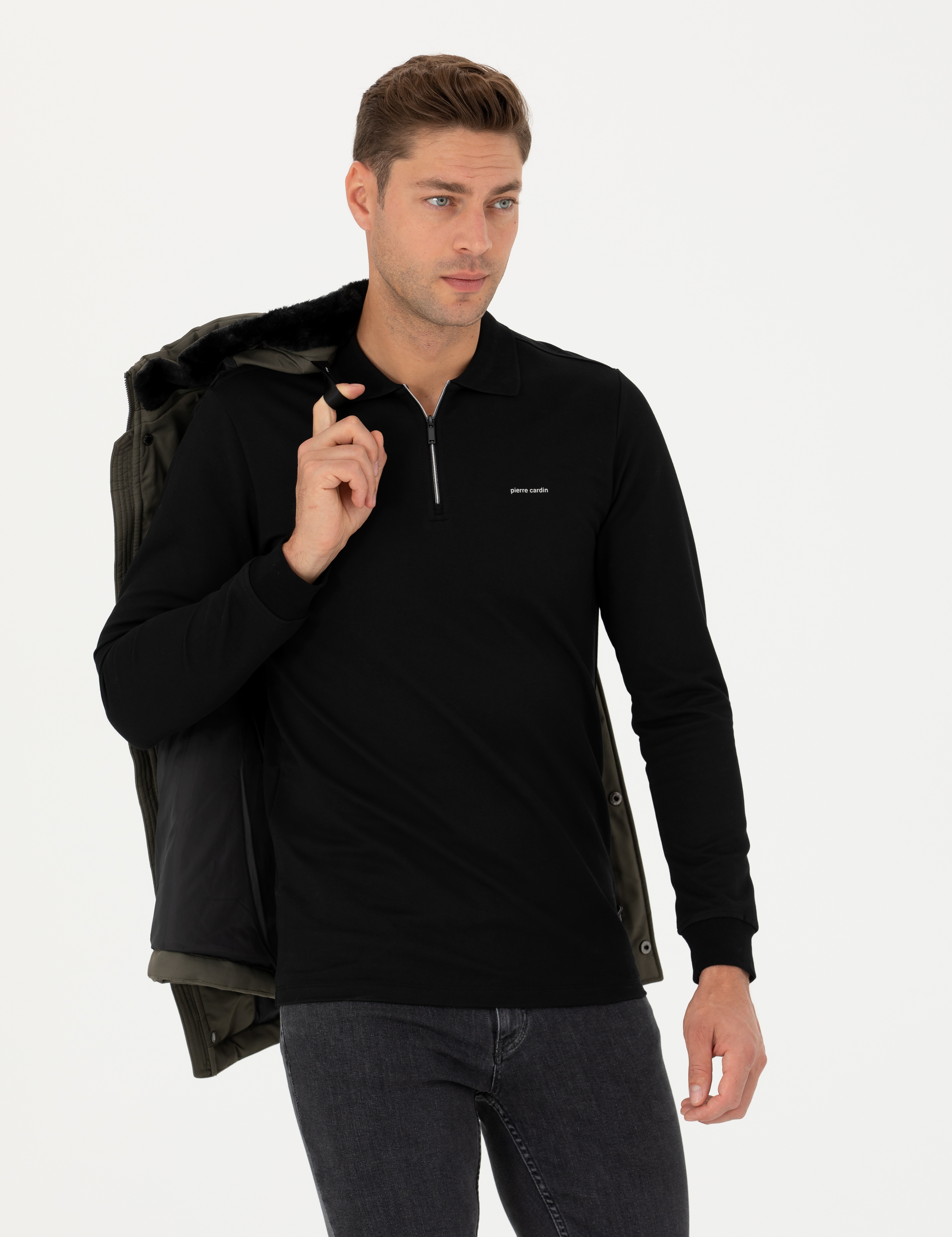 Siyah Regular Fit Sweatshirt - Image 1