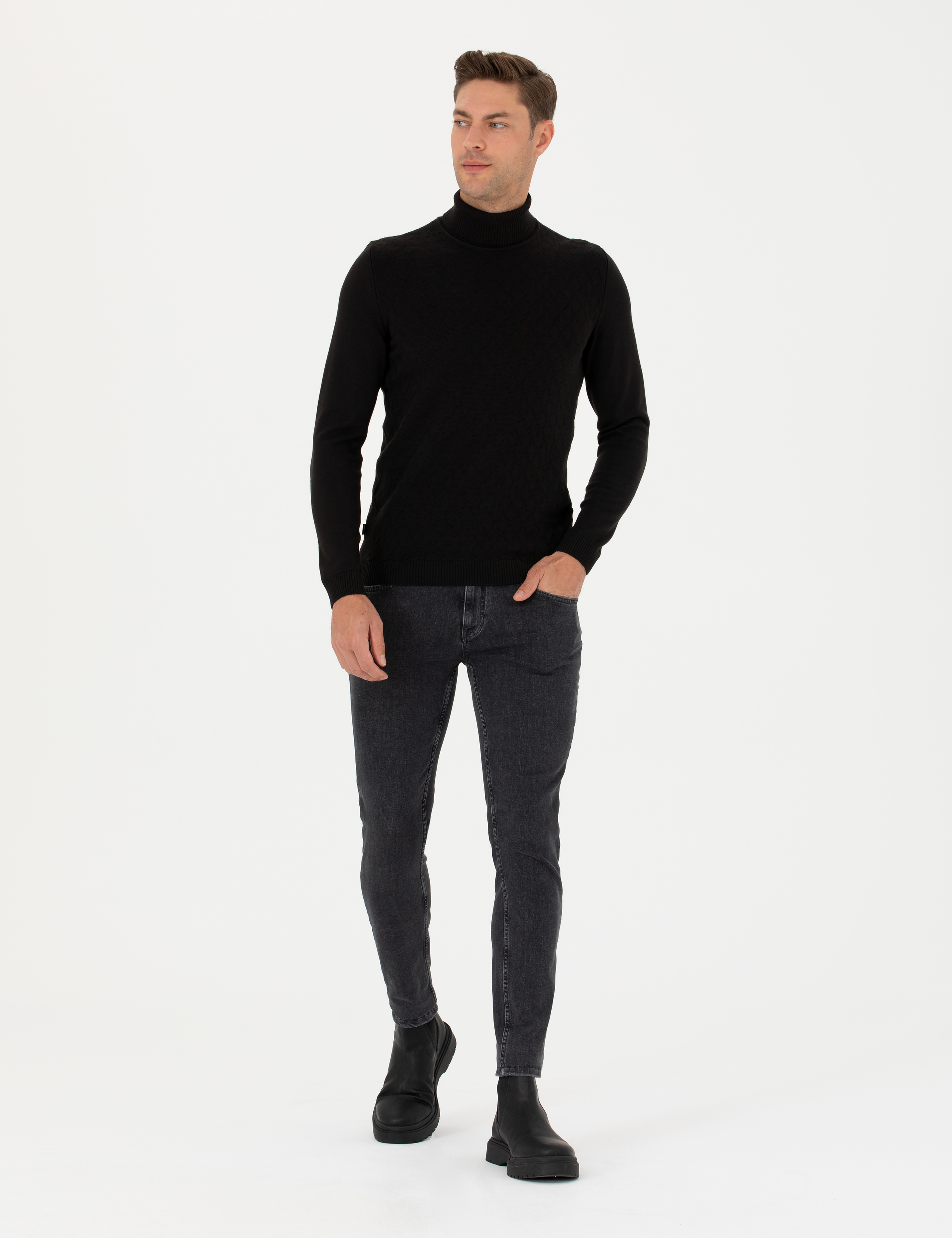 Siyah Slim Fit Balıkçı Yaka Triko Kazak - Image 5