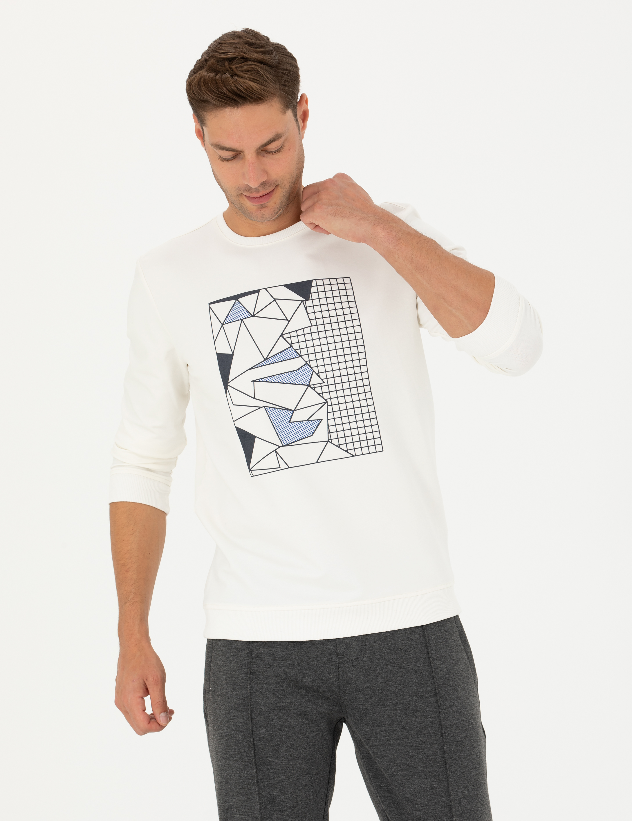 Ekru Regular Fit Sweatshirt - Image 1