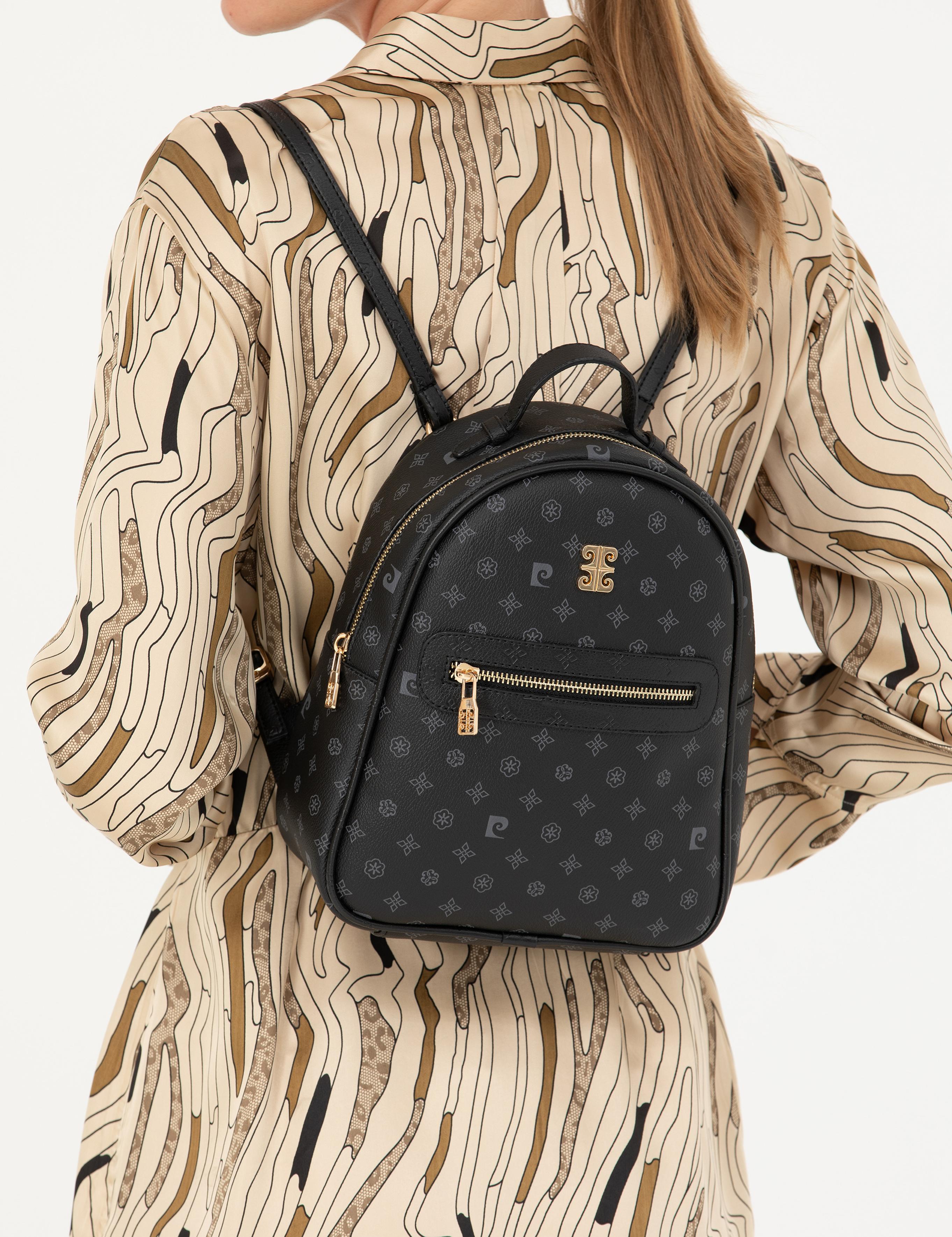 Siyah Sırt Çantası