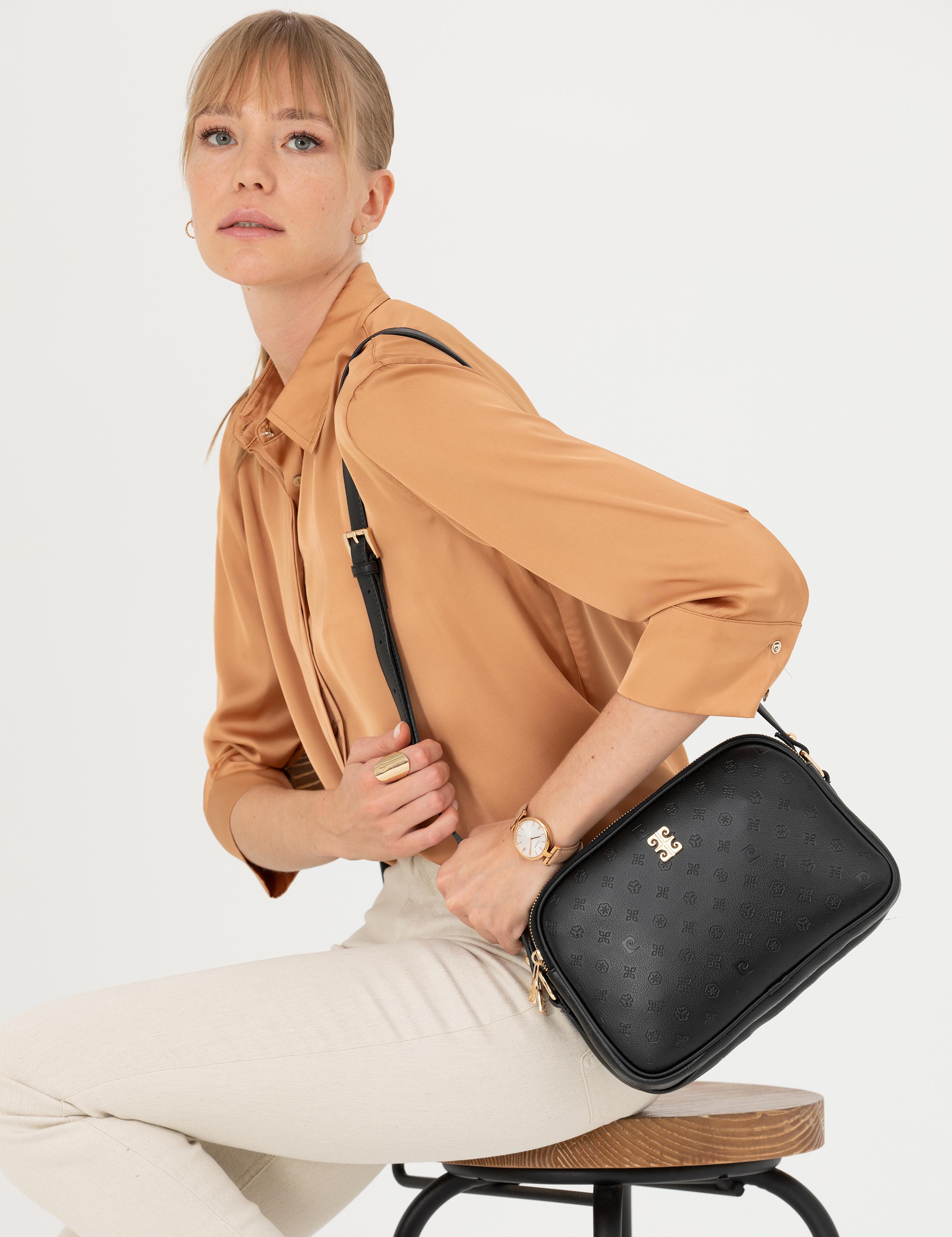 Siyah Çapraz Çanta