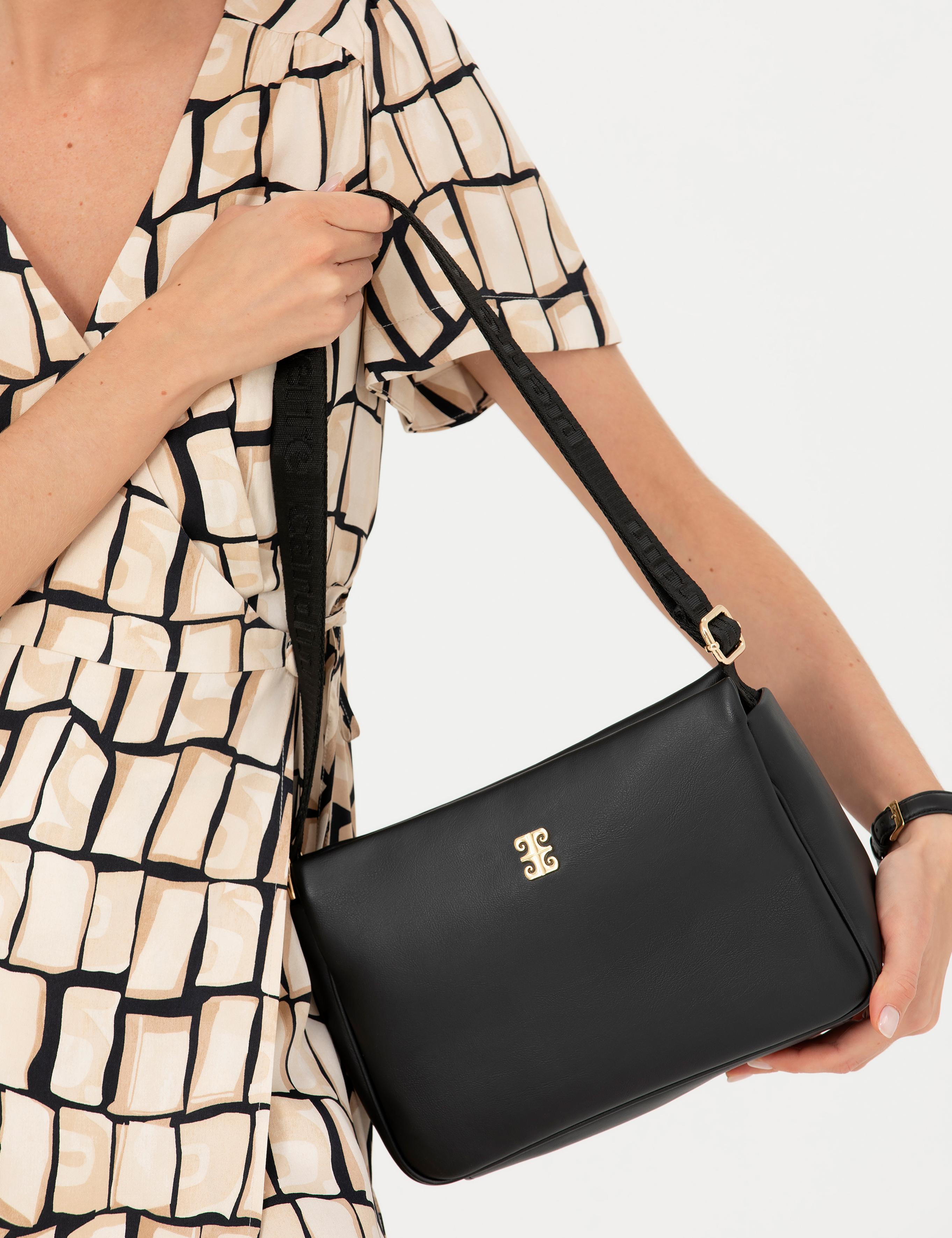 Siyah Çapraz Çanta