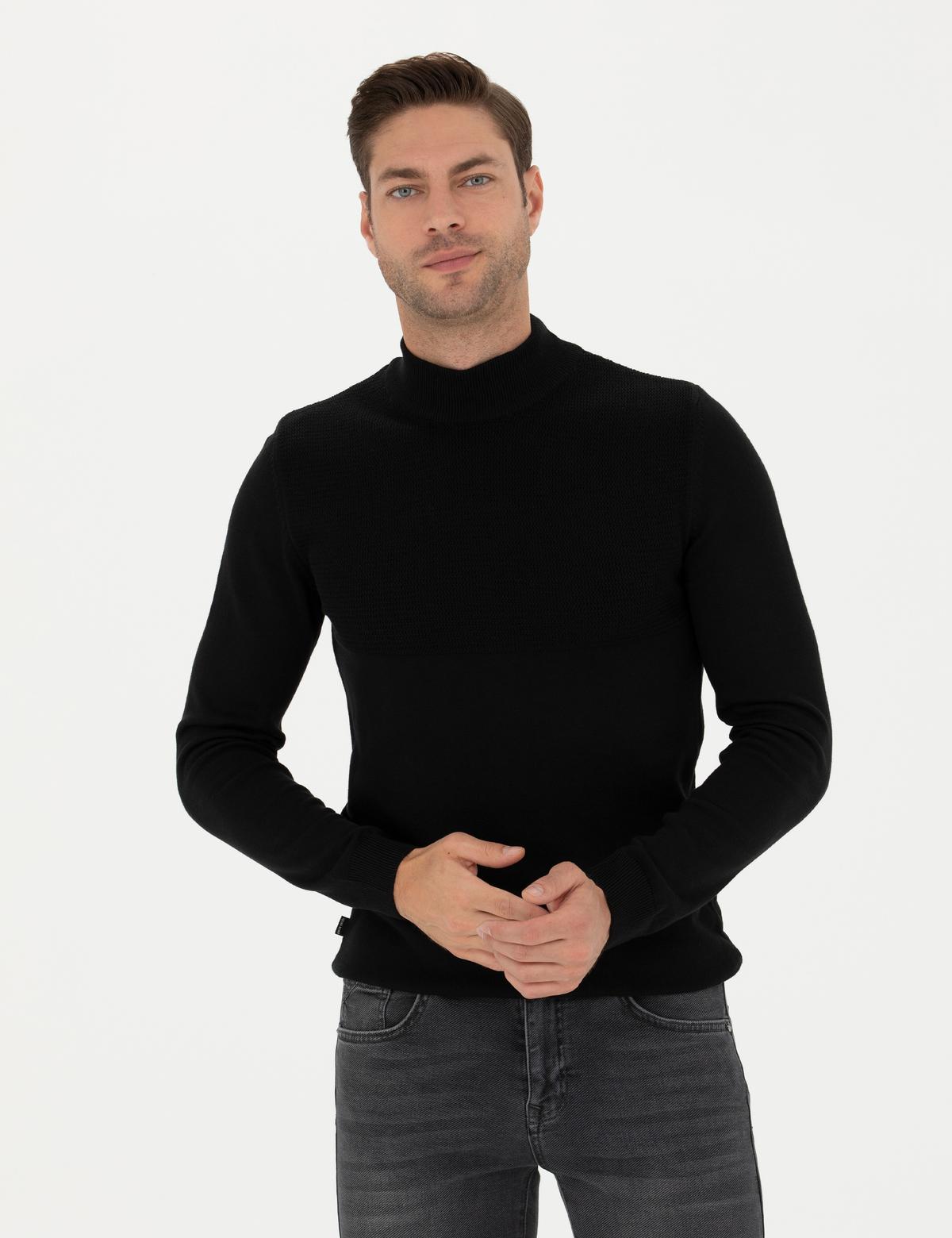 Siyah Slim Fit Yarım Balıkçı Yaka Triko Kazak