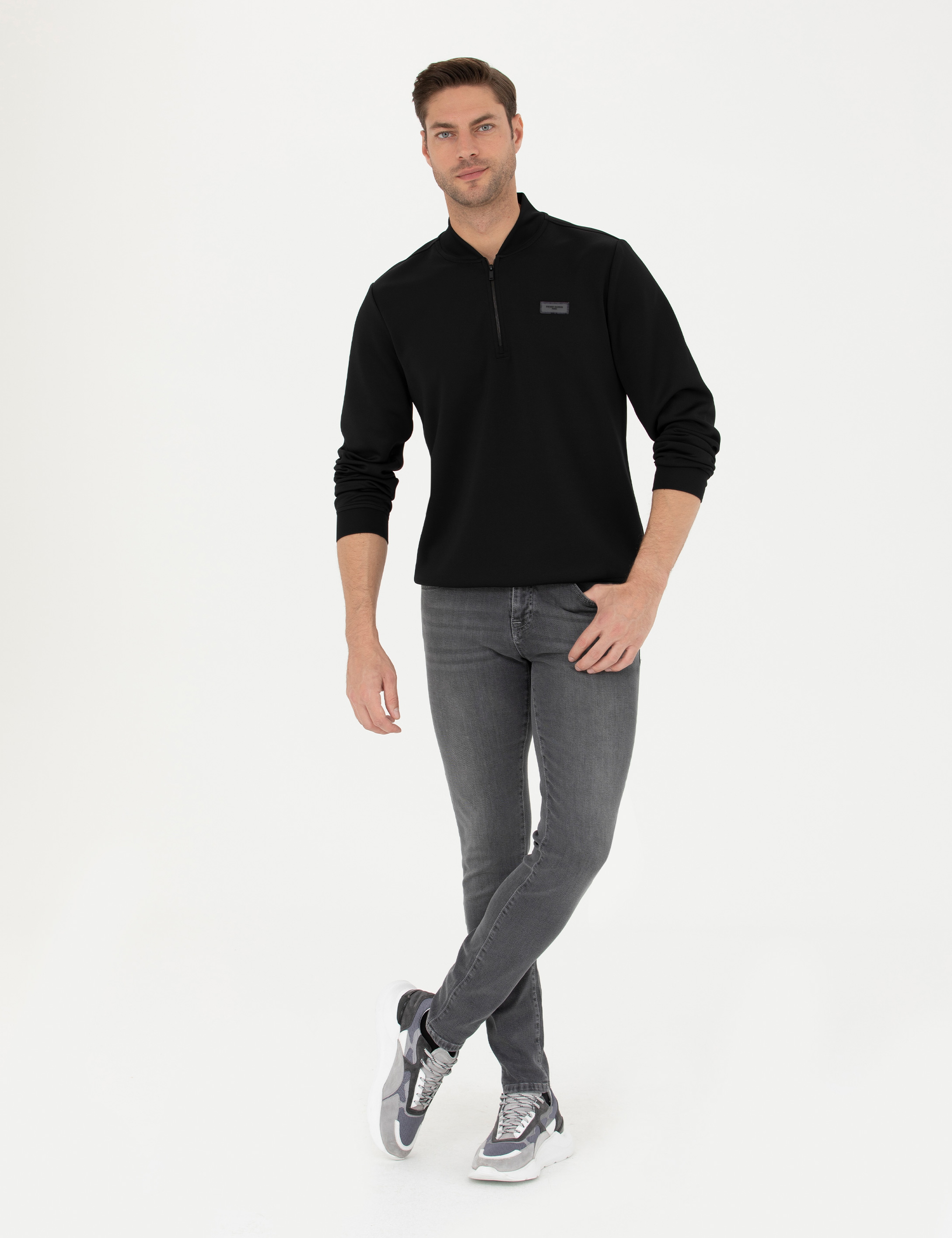 Siyah Regular Fit Sweatshirt