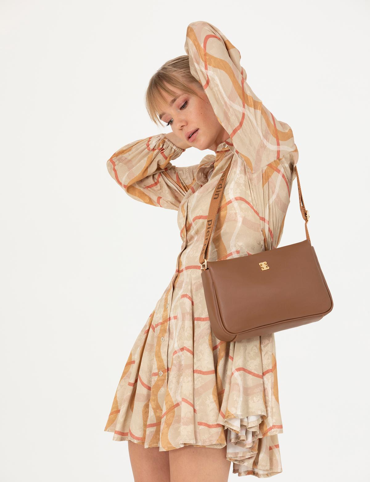 Kahverengi Çapraz Çanta