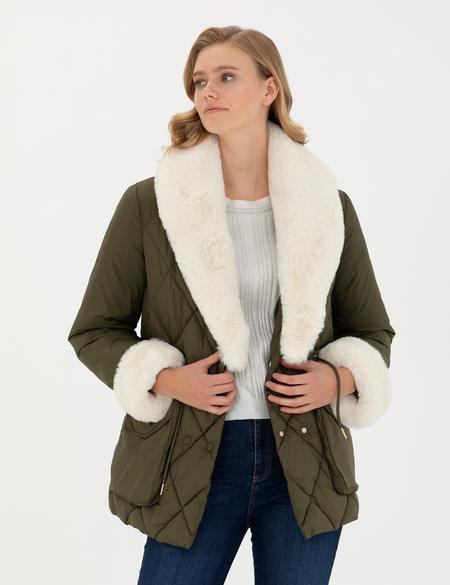 Yeşil Kürklü Mont - 50277567002