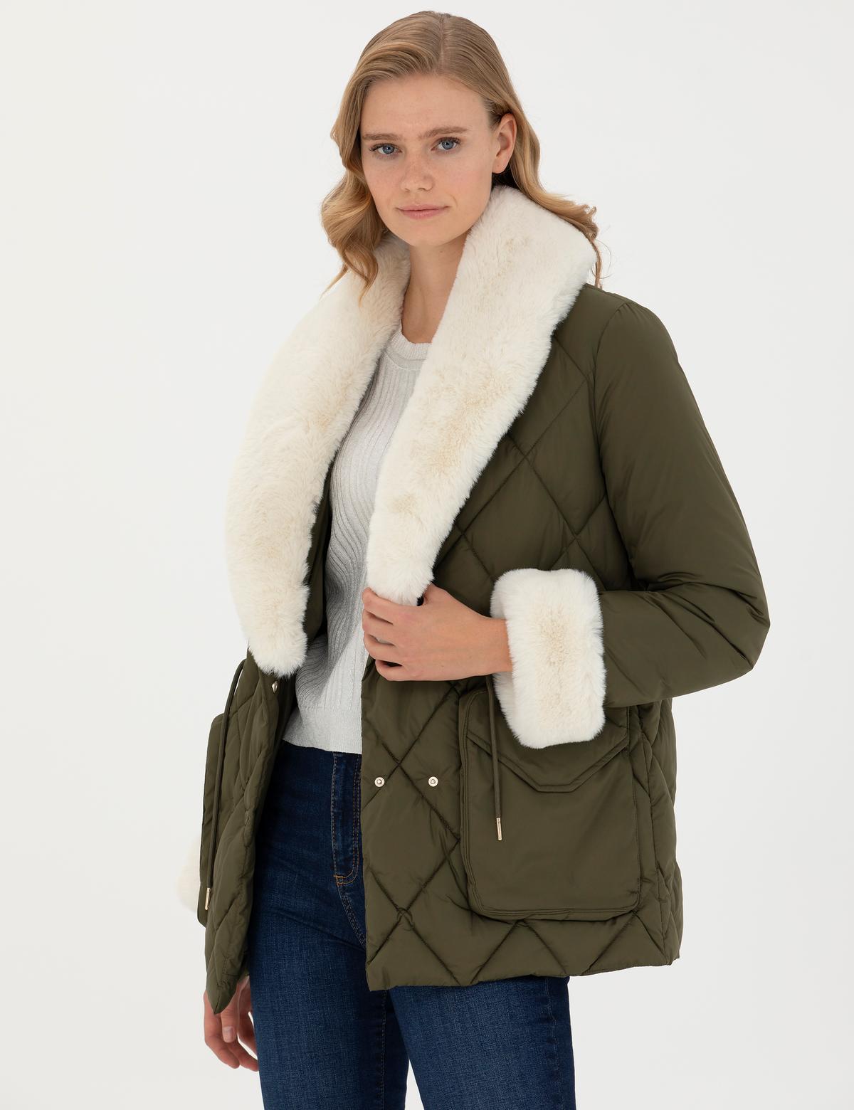 Yeşil Kürklü Mont