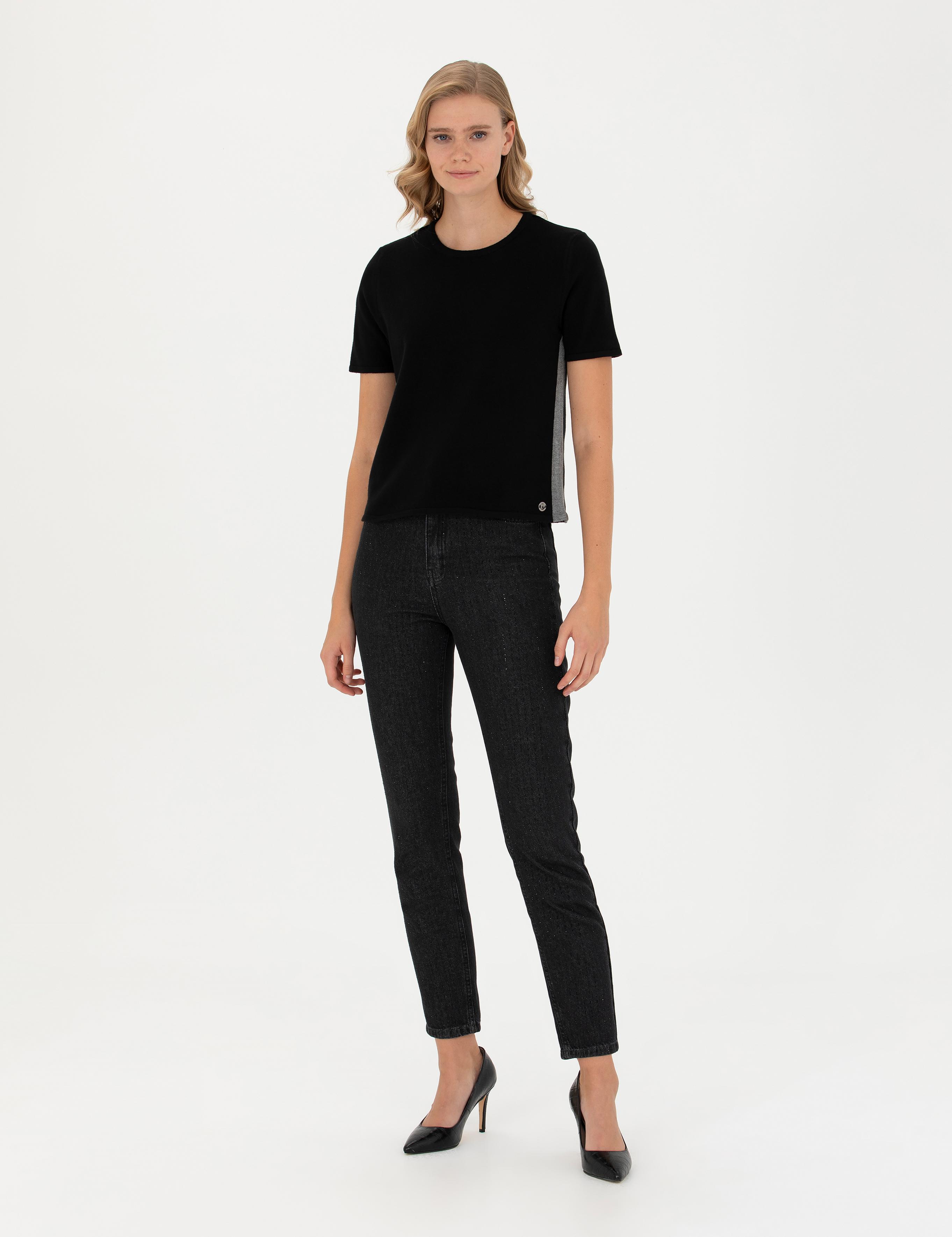 Siyah Slim Fit Bisiklet Yaka Tişört