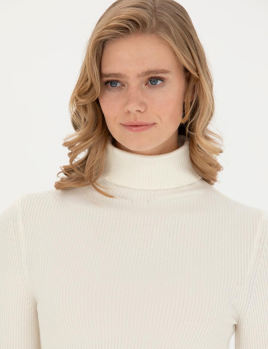 Ekru Ex. Slim Fit Balıkçı Yaka Kazak