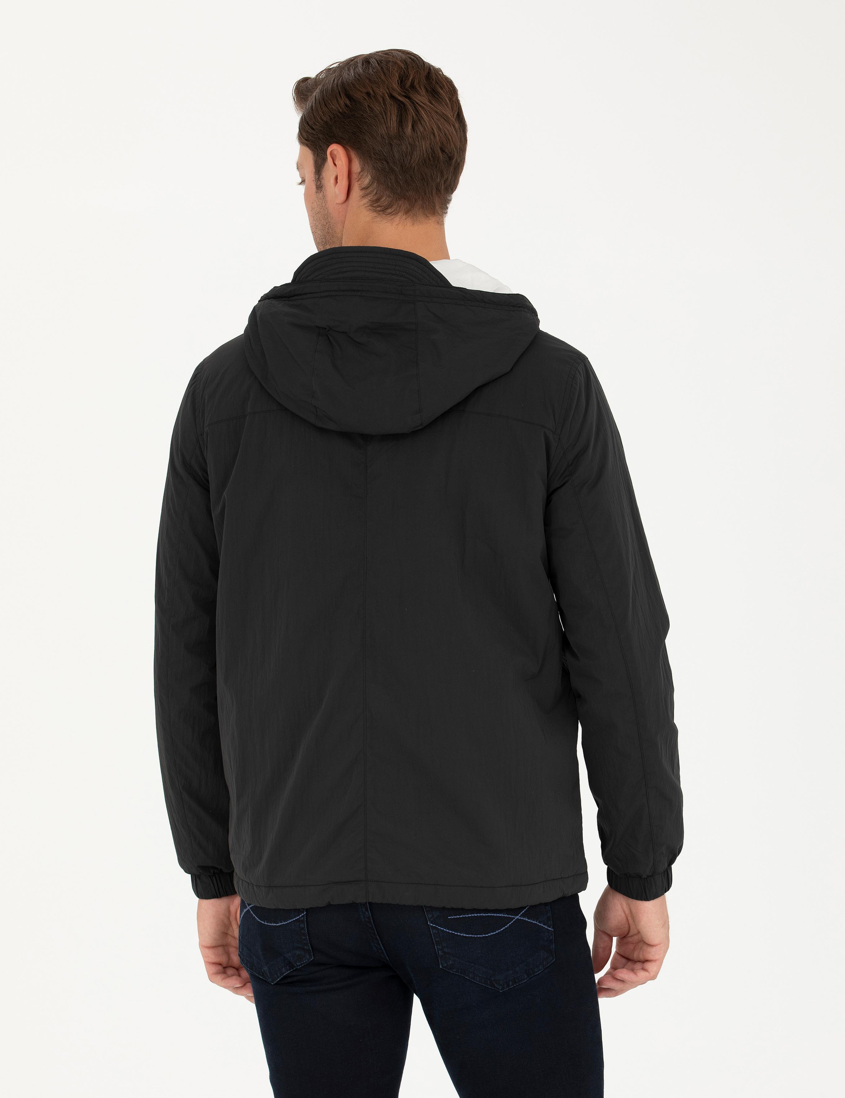 Siyah Kapişonlu Baharlık Mevsimlik Mont