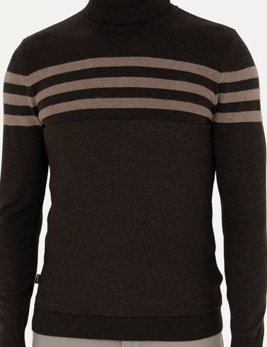 Kahverengi Slim Fit Balıkçı Yaka Triko Kazak