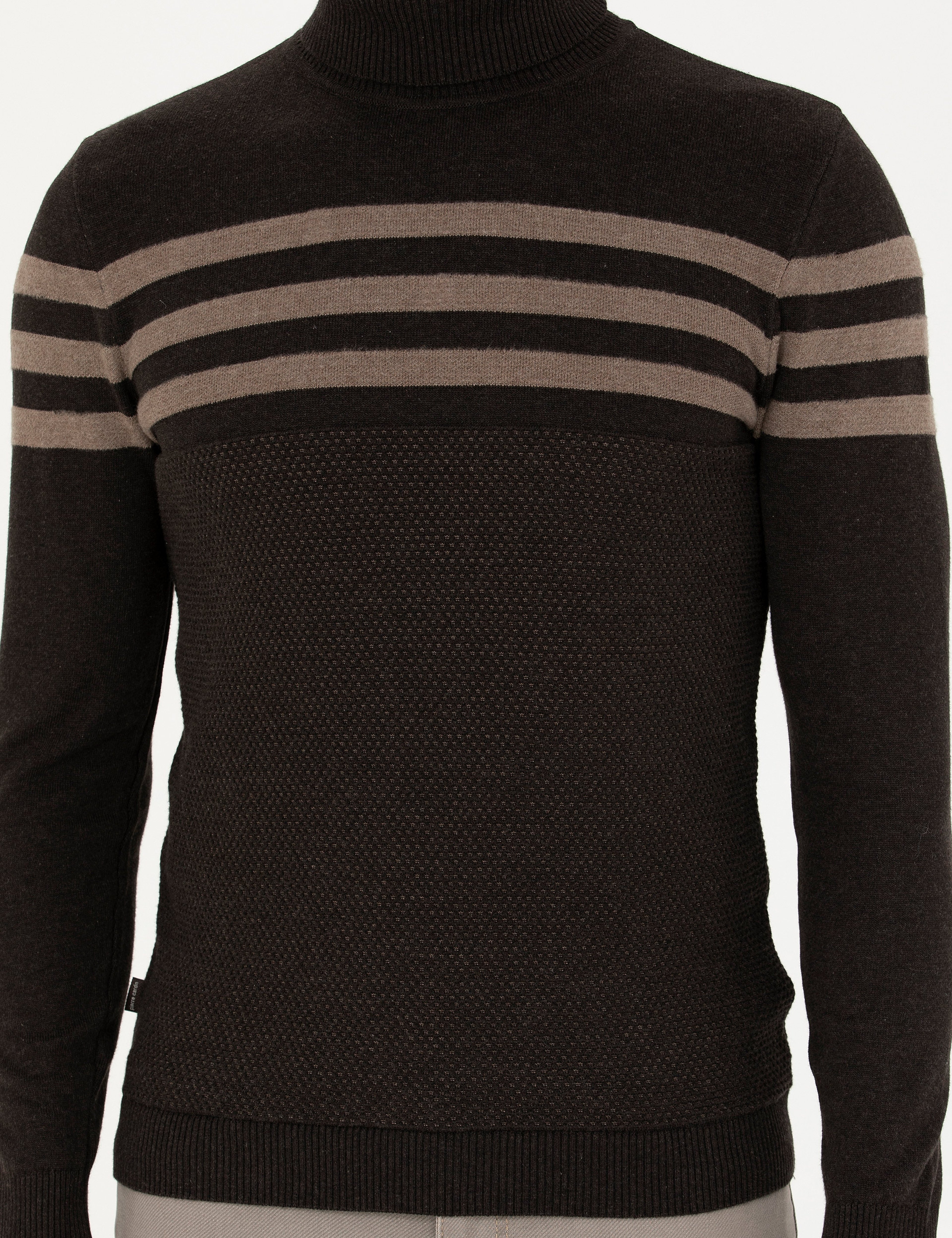 Kahverengi Slim Fit Balıkçı Yaka Triko Kazak