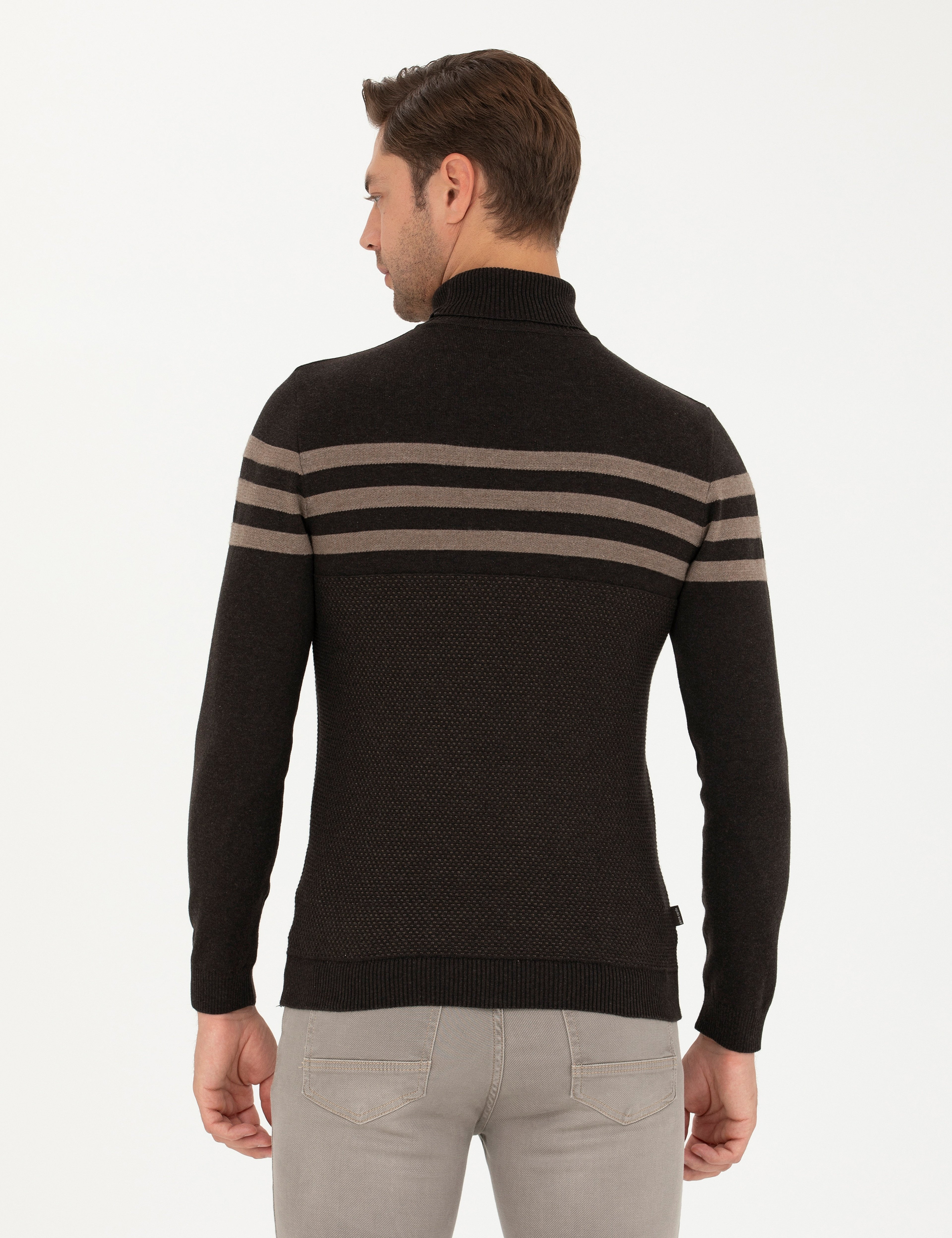 Kahverengi Slim Fit Balıkçı Yaka Triko Kazak