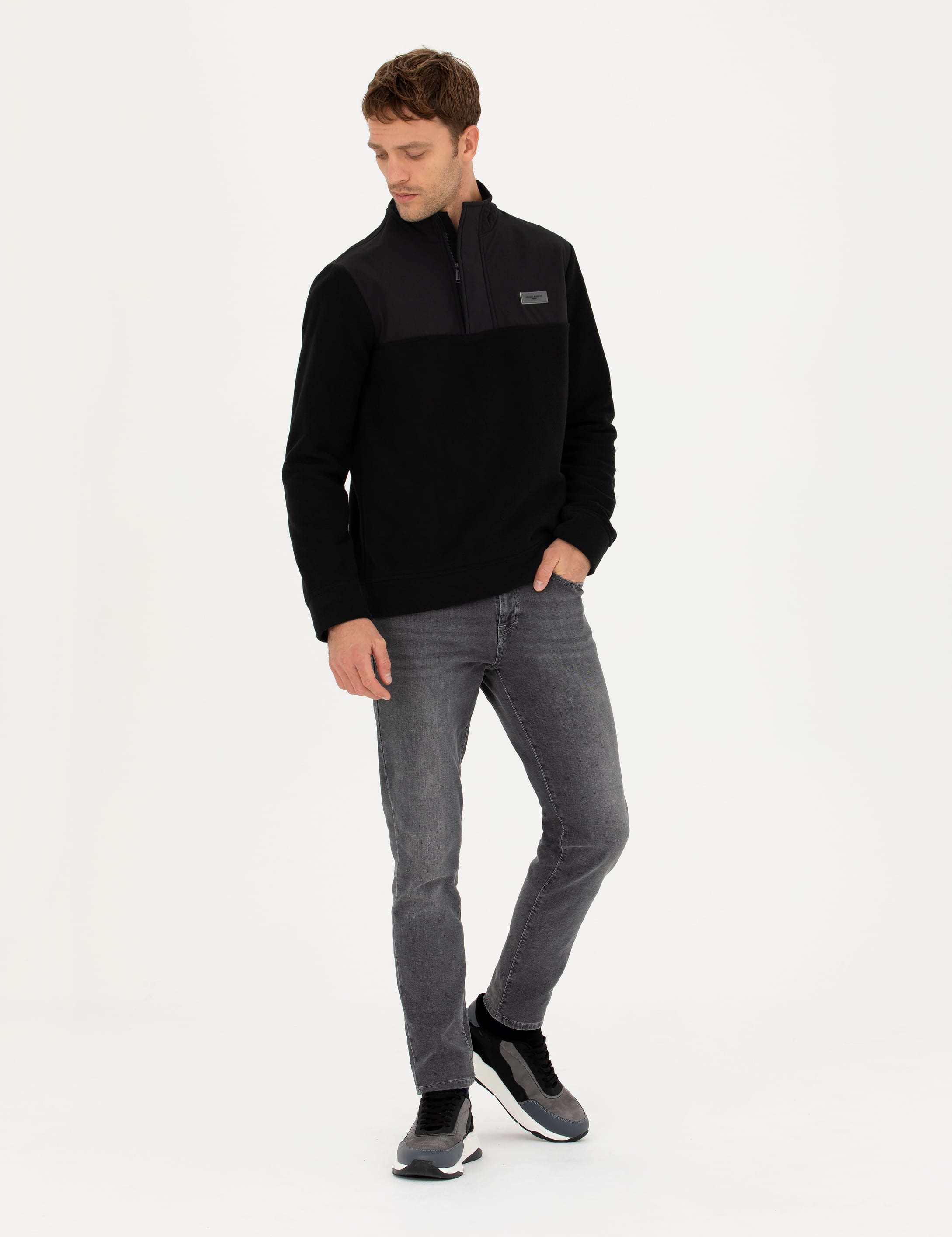 Siyah Regular Fit Sweatshirt