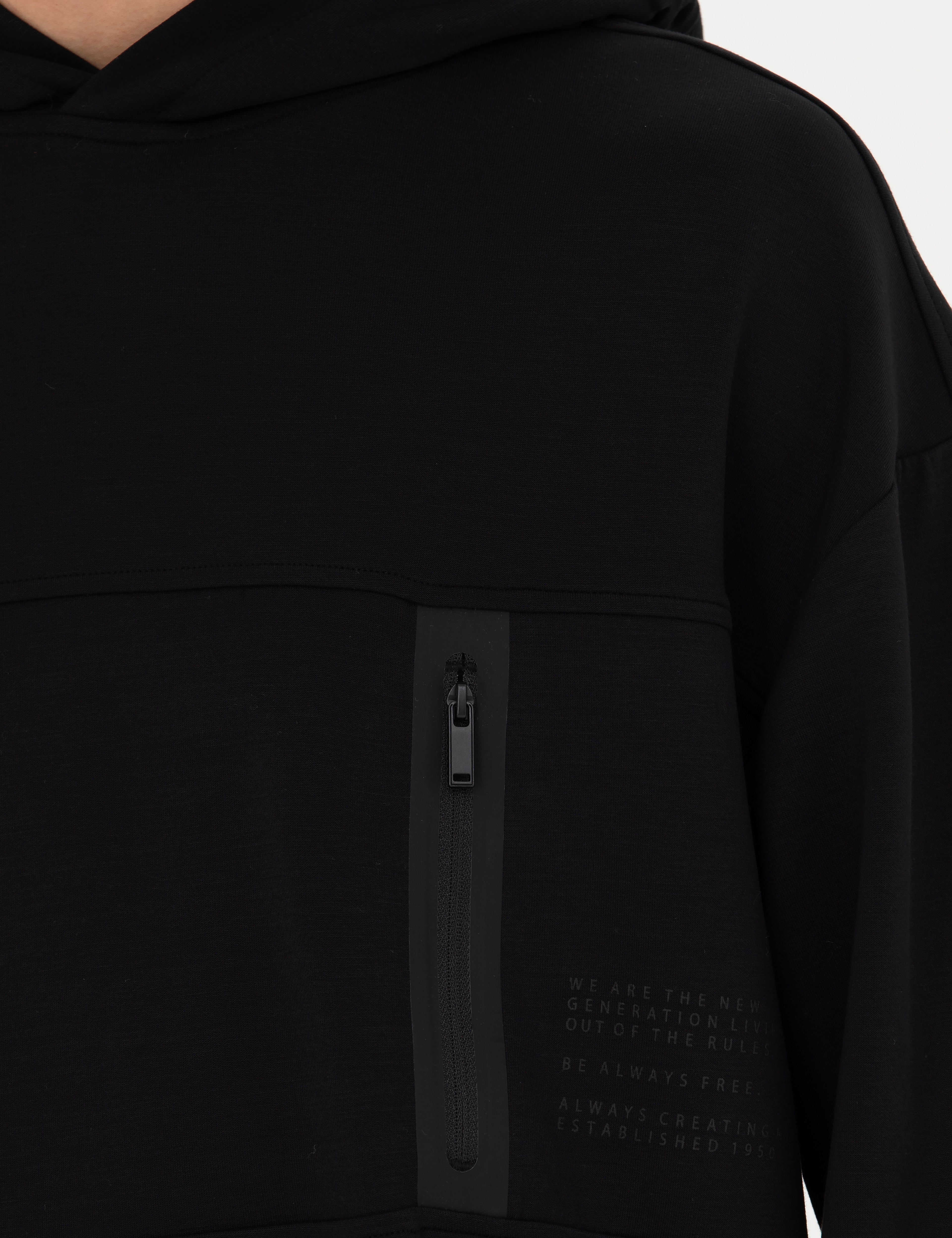 Siyah Regular Fit Sweatshirt
