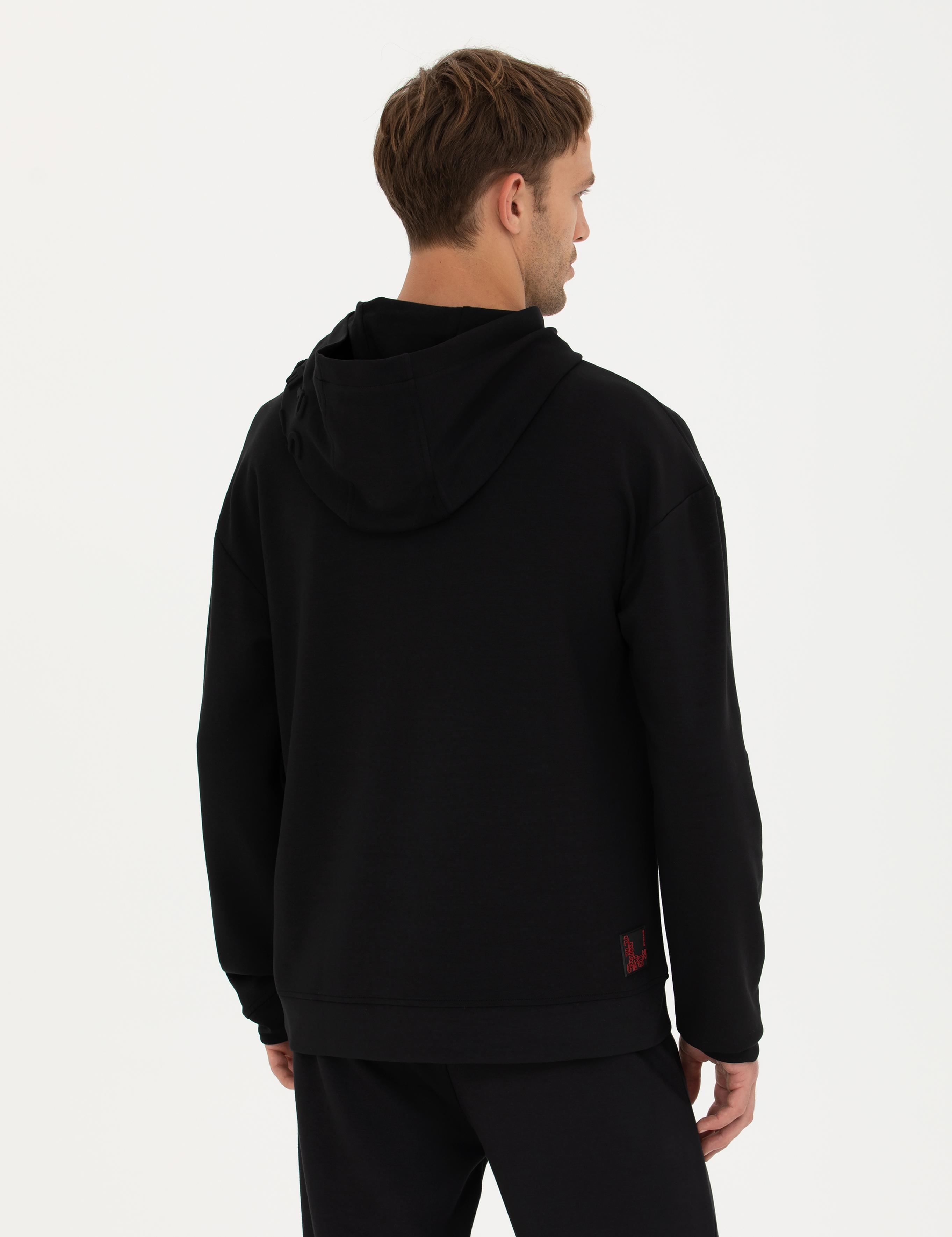 Siyah Regular Fit Sweatshirt