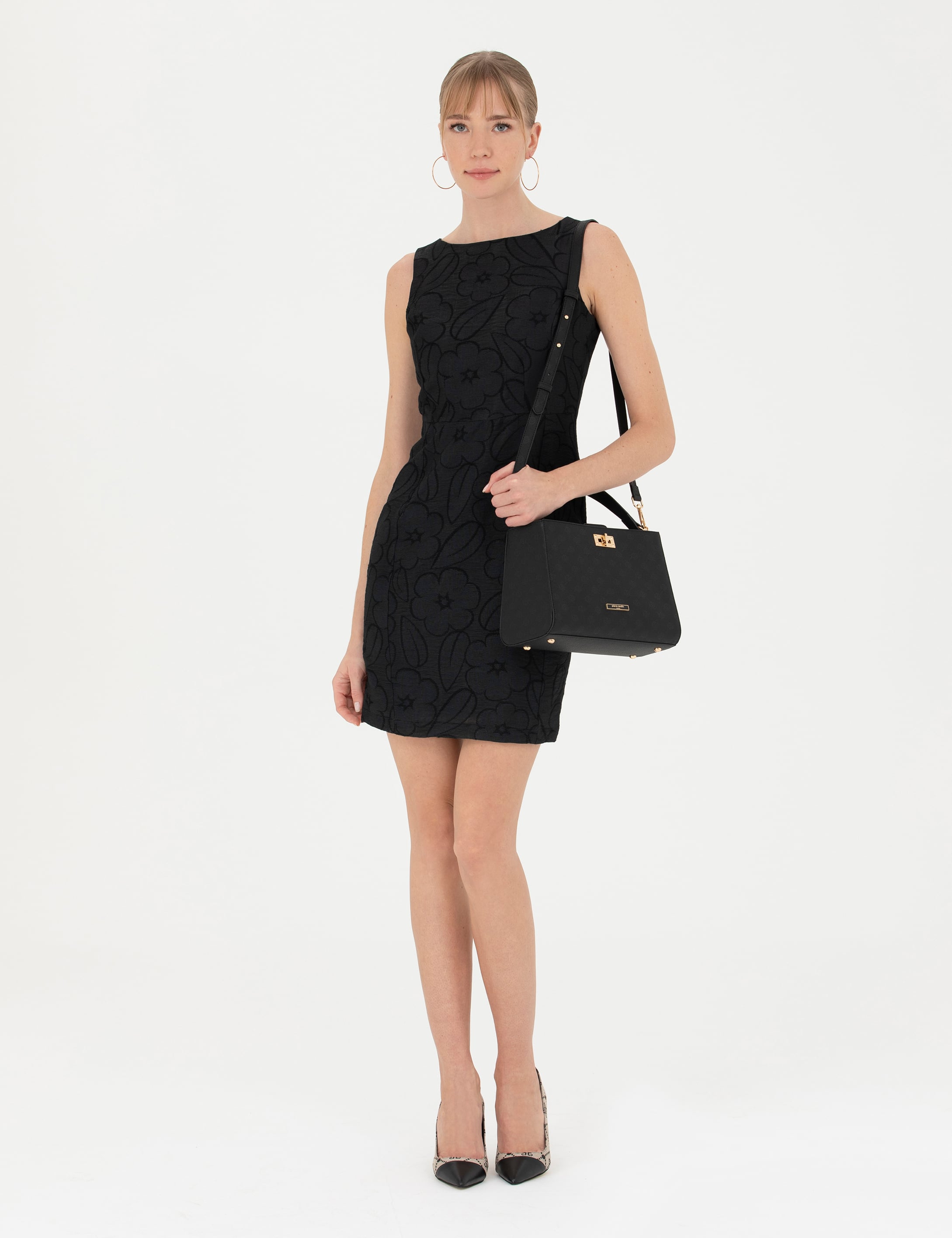 Siyah Slim Fit Dokuma Elbise