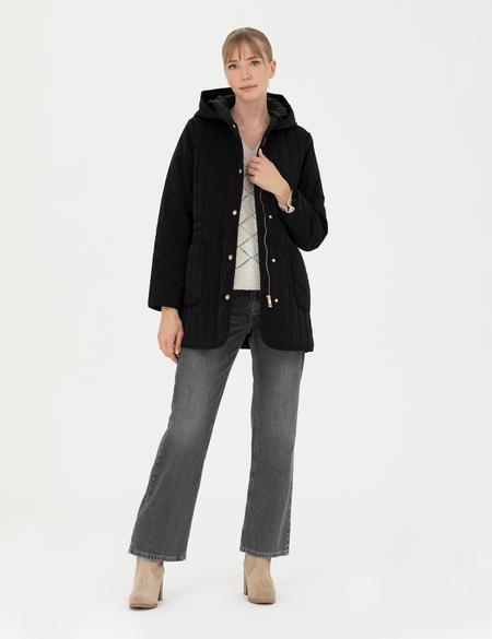 Siyah Kapüşonlu Mont - 50272232009