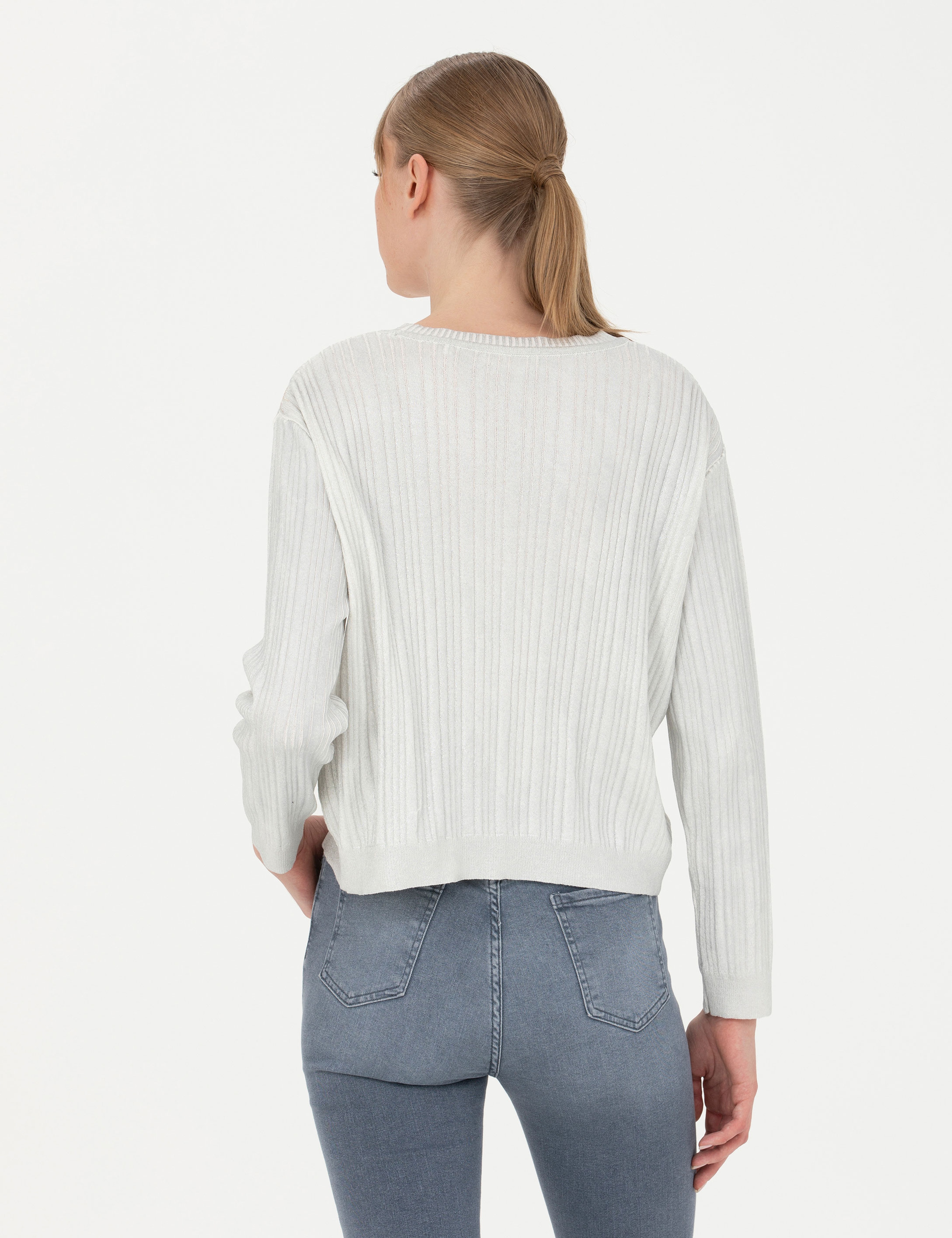 Ekru Regular Fit Bisiklet Yaka Kazak