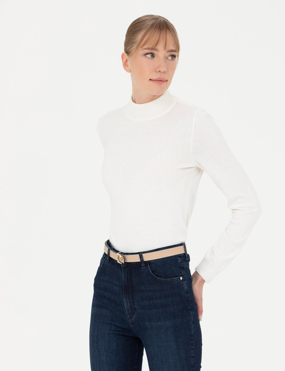 Krem Slim Fit Yarım Balıkçı Yaka Kazak